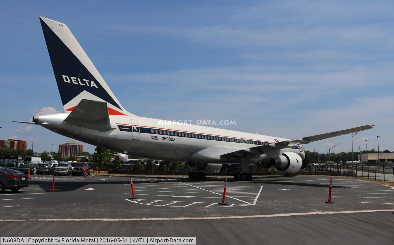 N608DA, 1985 Boeing 757-232 C/N 22815, ATL 2016