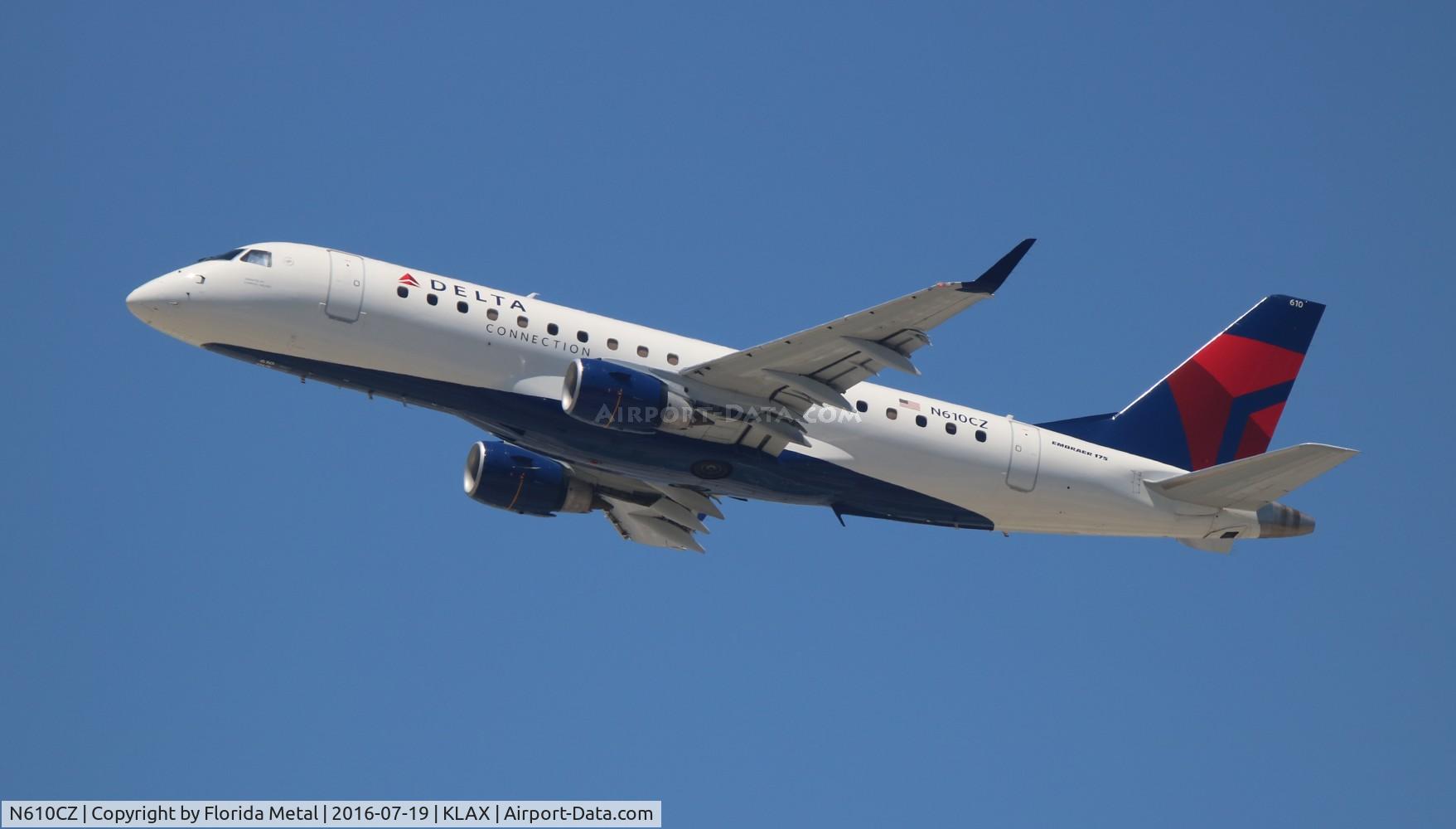 N610CZ, 2007 Embraer 175LR (ERJ-170-200LR) C/N 17000198, LAX 2016