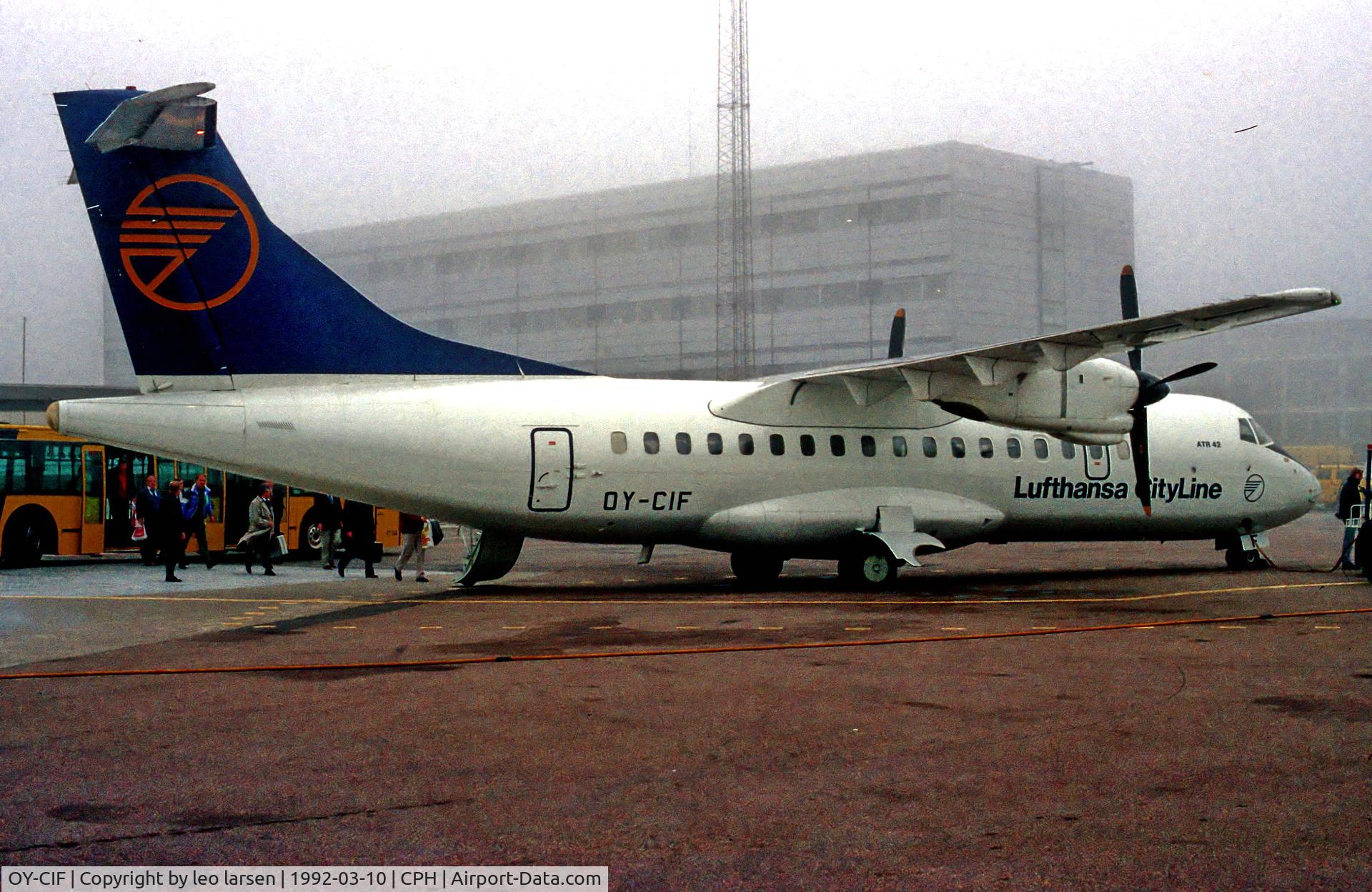 OY-CIF, 1986 ATR 42-312 C/N 012A, Copenhagen 10.3.1992
