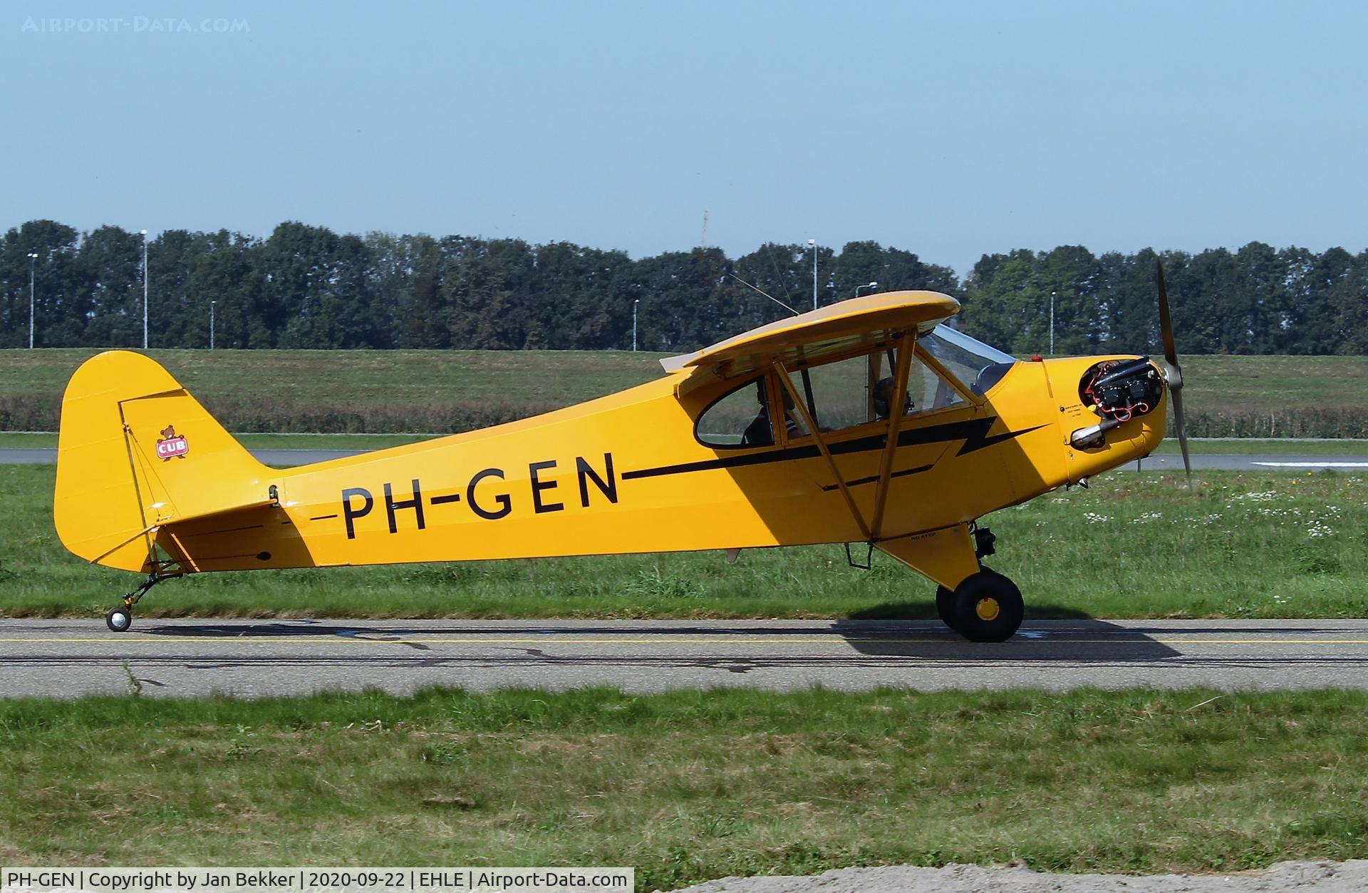 PH-GEN, 1944 Piper L-4J Grasshopper (J3C-65D) C/N 12893, Lelystad Airport