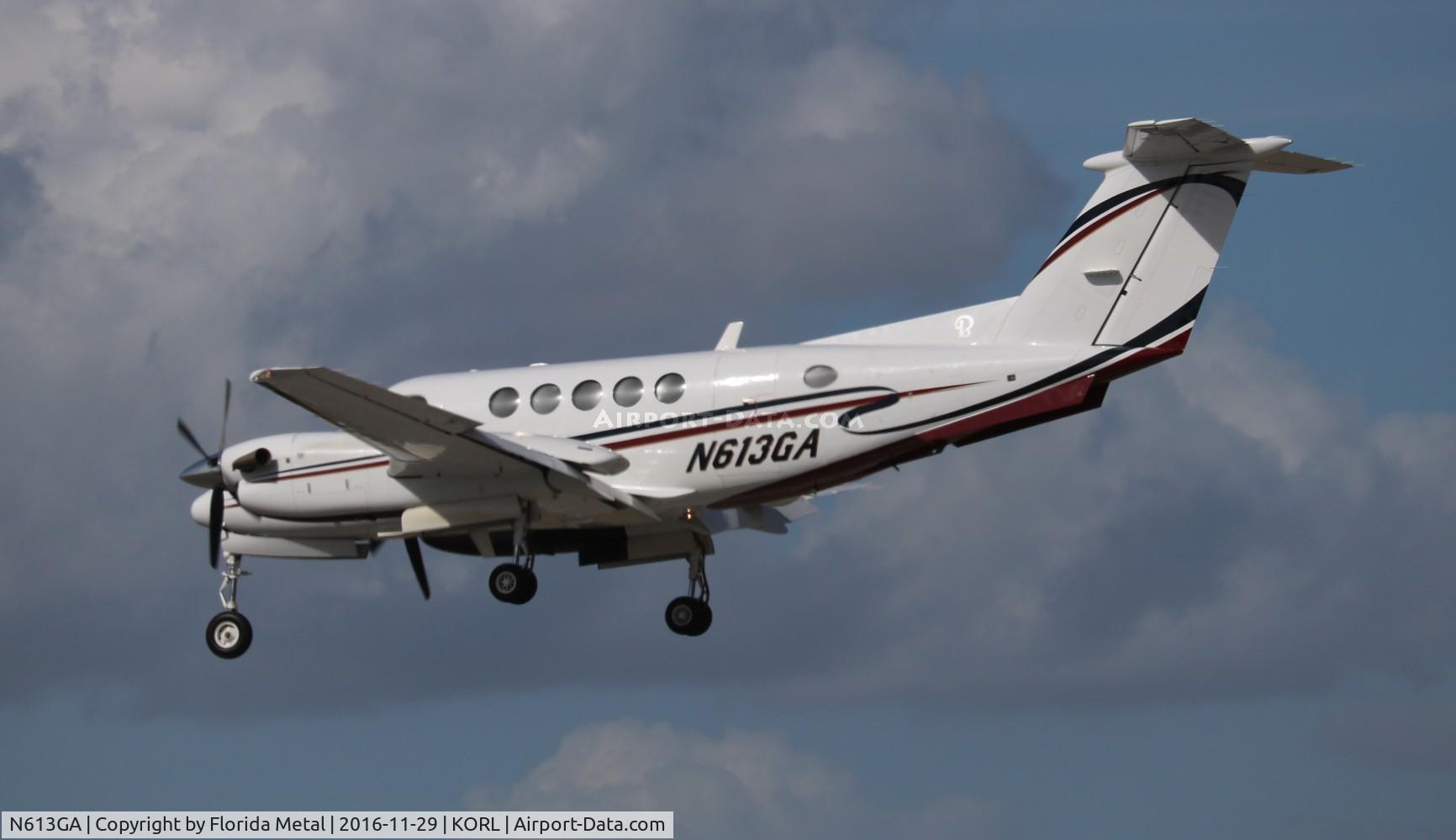 N613GA, Raytheon Aircraft Company B200 C/N BB-1909, ORL 2016