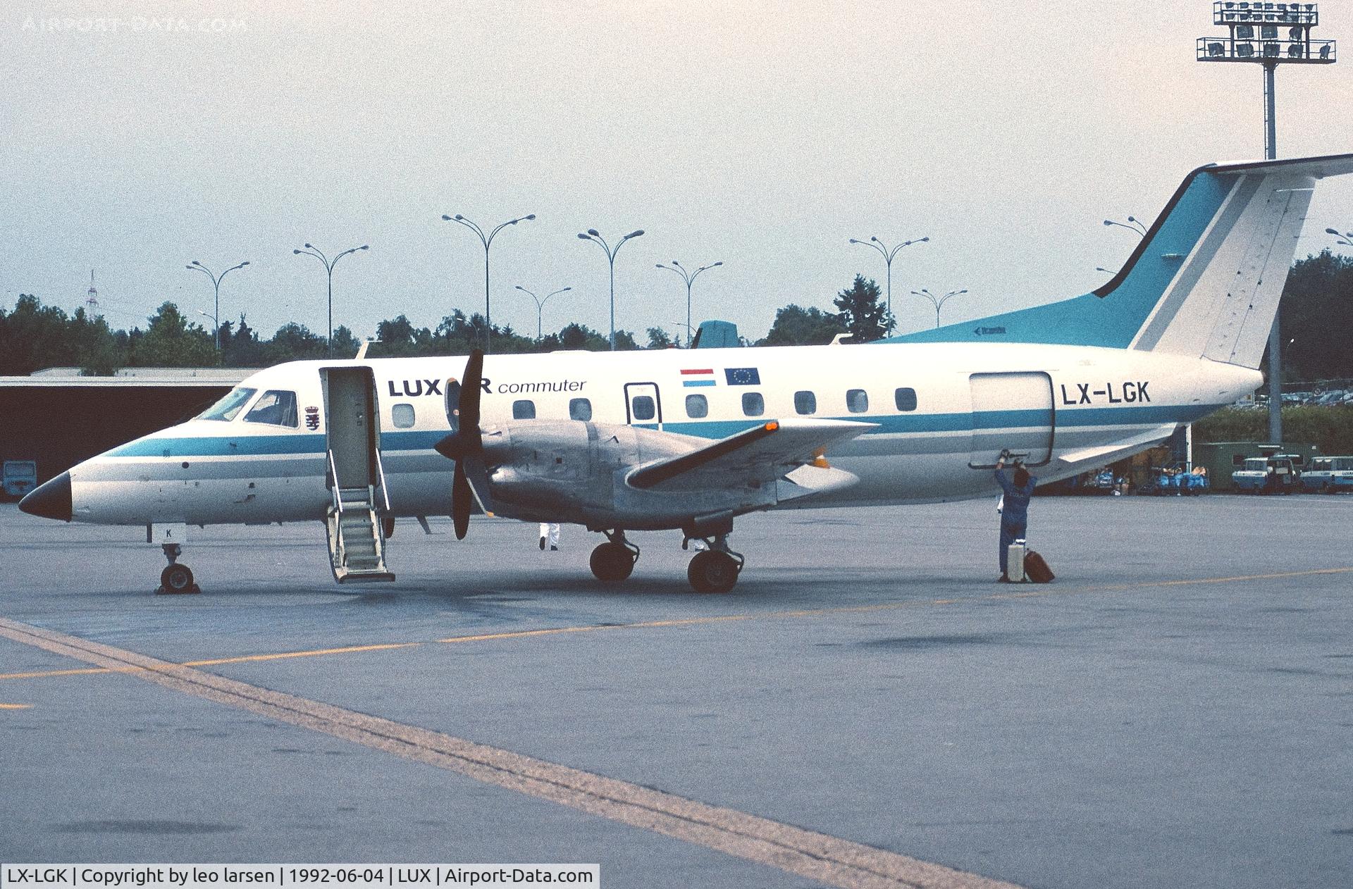 LX-LGK, 1991 Embraer EMB-120ER Brasilia C/N 120261, Luxemburg 4.6.1992