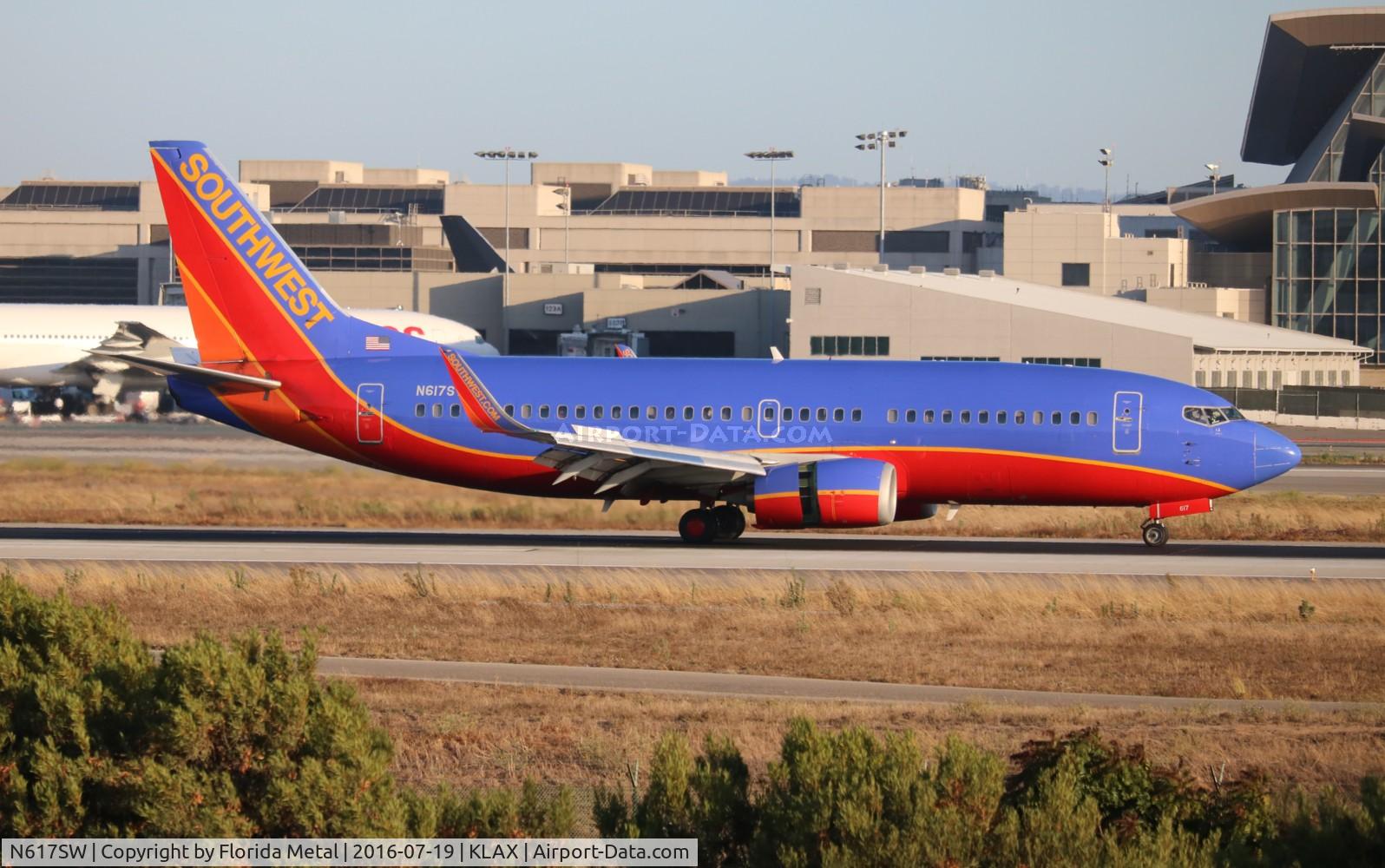 N617SW, 1995 Boeing 737-3H4 C/N 27700, LAX 2016