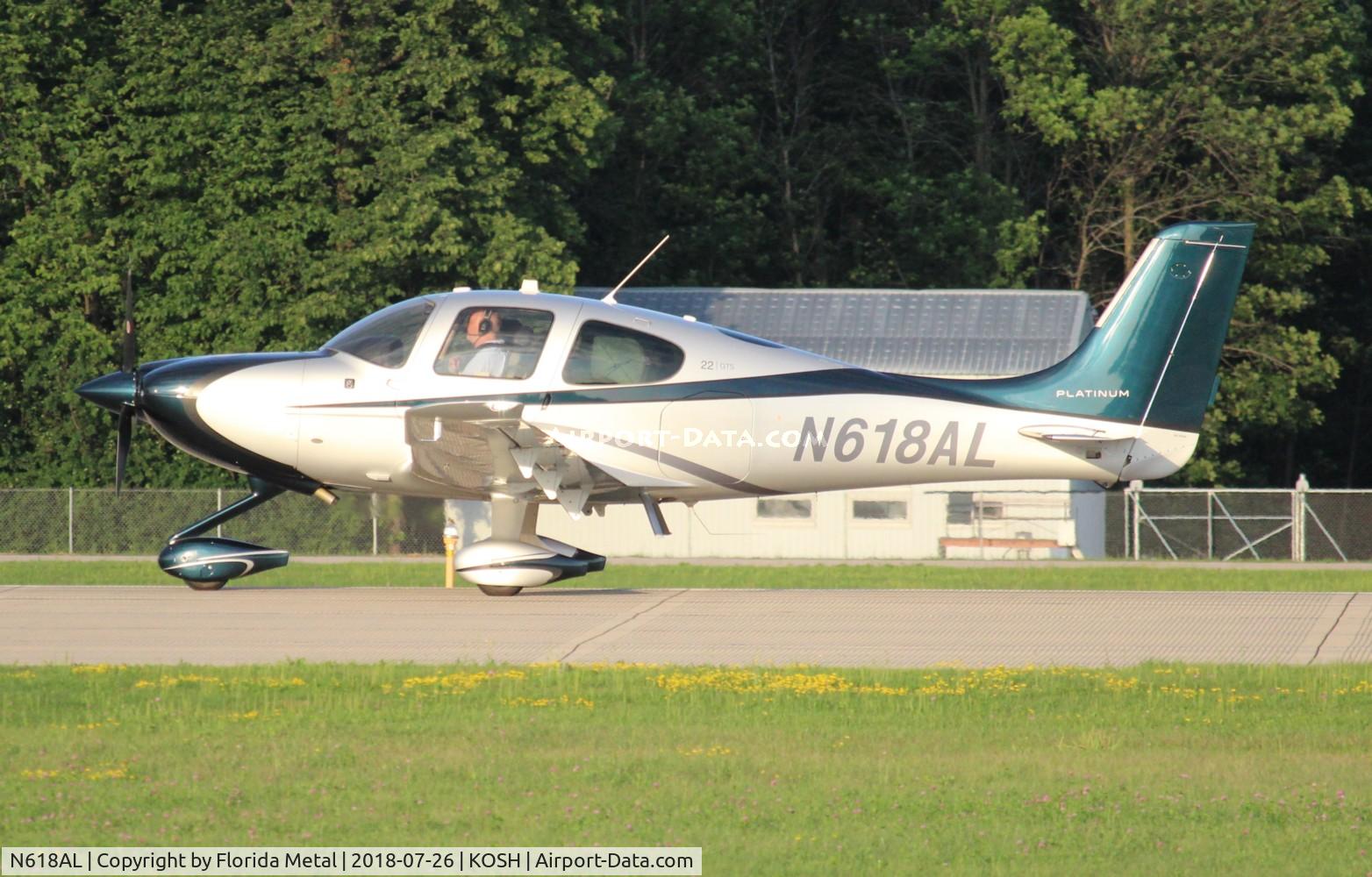 N618AL, 2014 Cirrus SR22 C/N 4064, OSH 2018