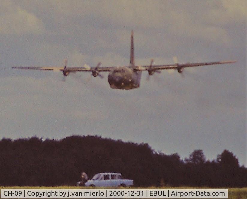 CH-09, 1973 Lockheed C-130H Hercules C/N 382-4479, Belgian Ursel Air Show scan slide