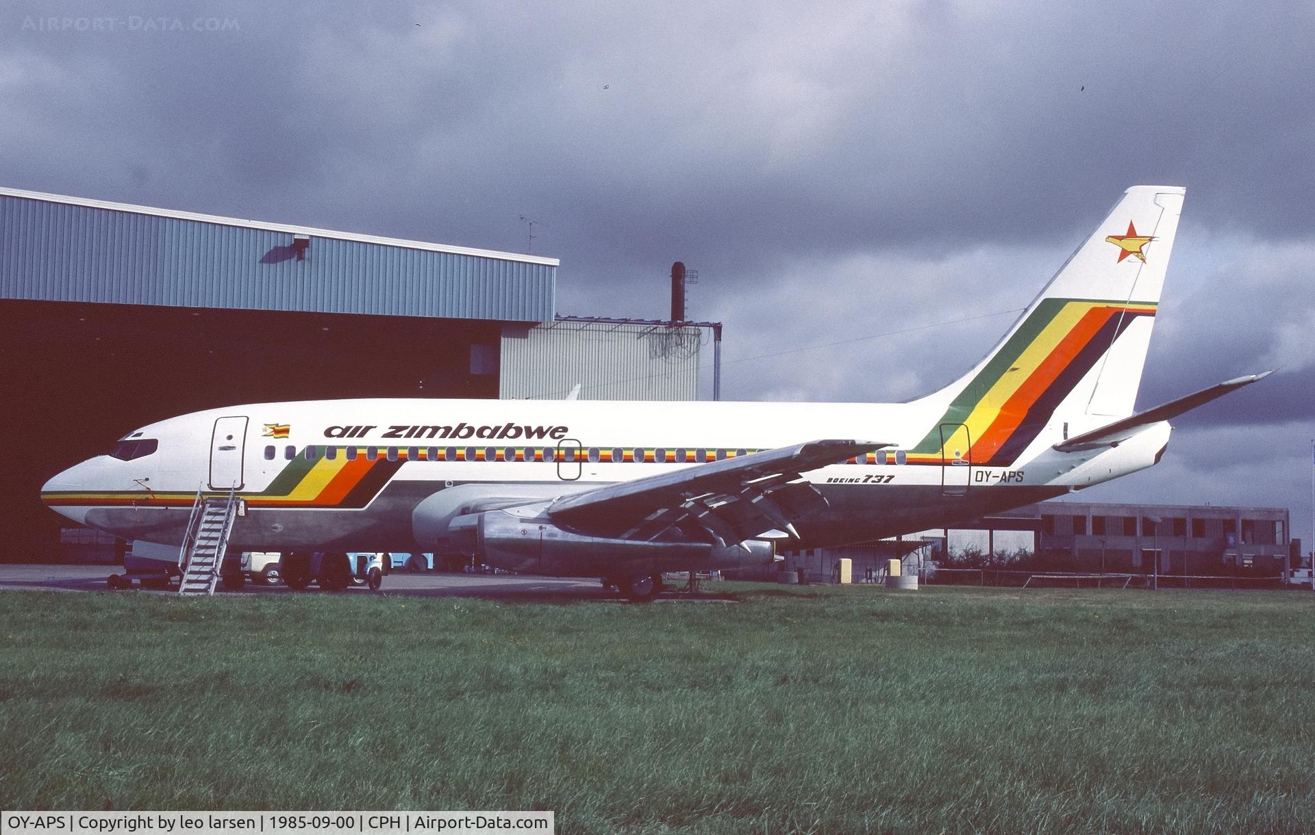 OY-APS, 1980 Boeing 737-2L9 C/N 22408, Copenhagen 9.1985