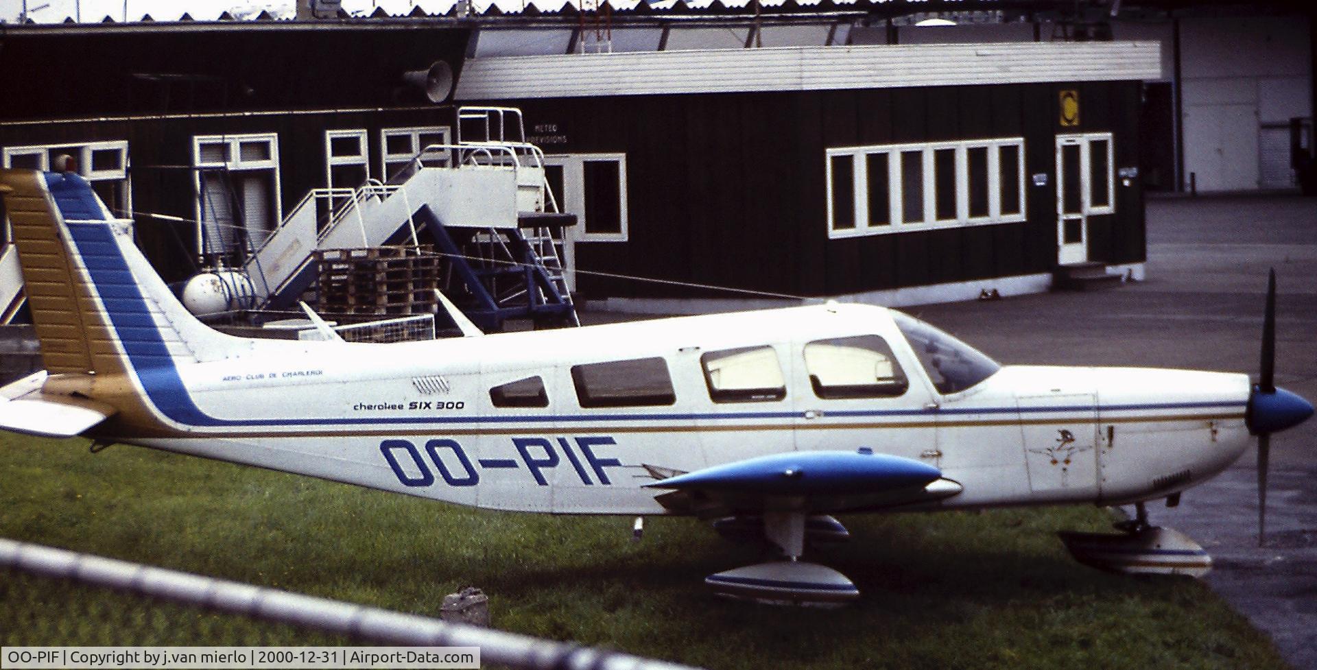 OO-PIF, 1974 Piper PA-32-300 Cherokee Six Cherokee Six C/N 32-7440073, Scan slide