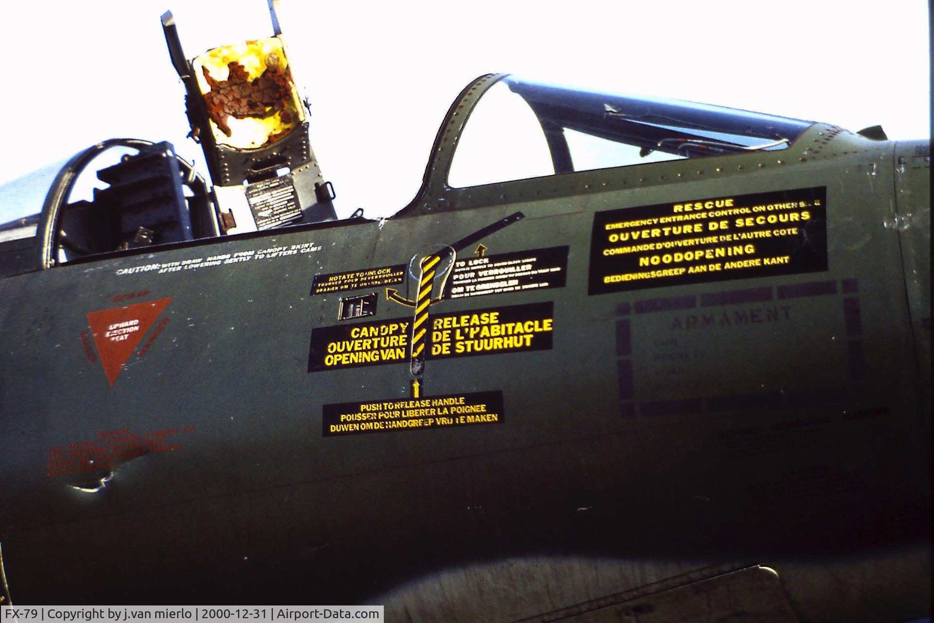 FX-79, Lockheed F-104G Starfighter C/N 683D-9137, scrap yard Kalken early 80s scan slide