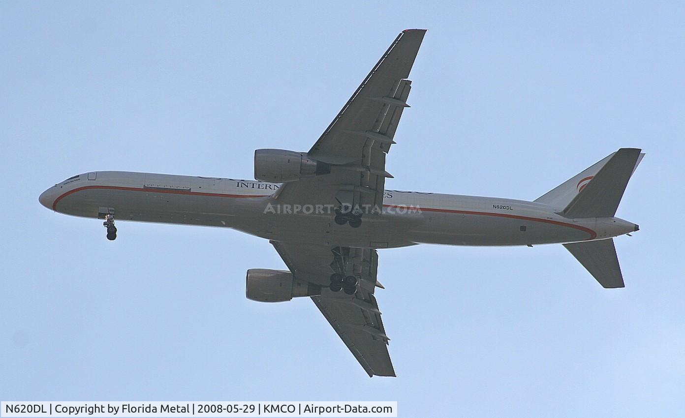 N620DL, 1986 Boeing 757-232 C/N 22910, MCO 2008