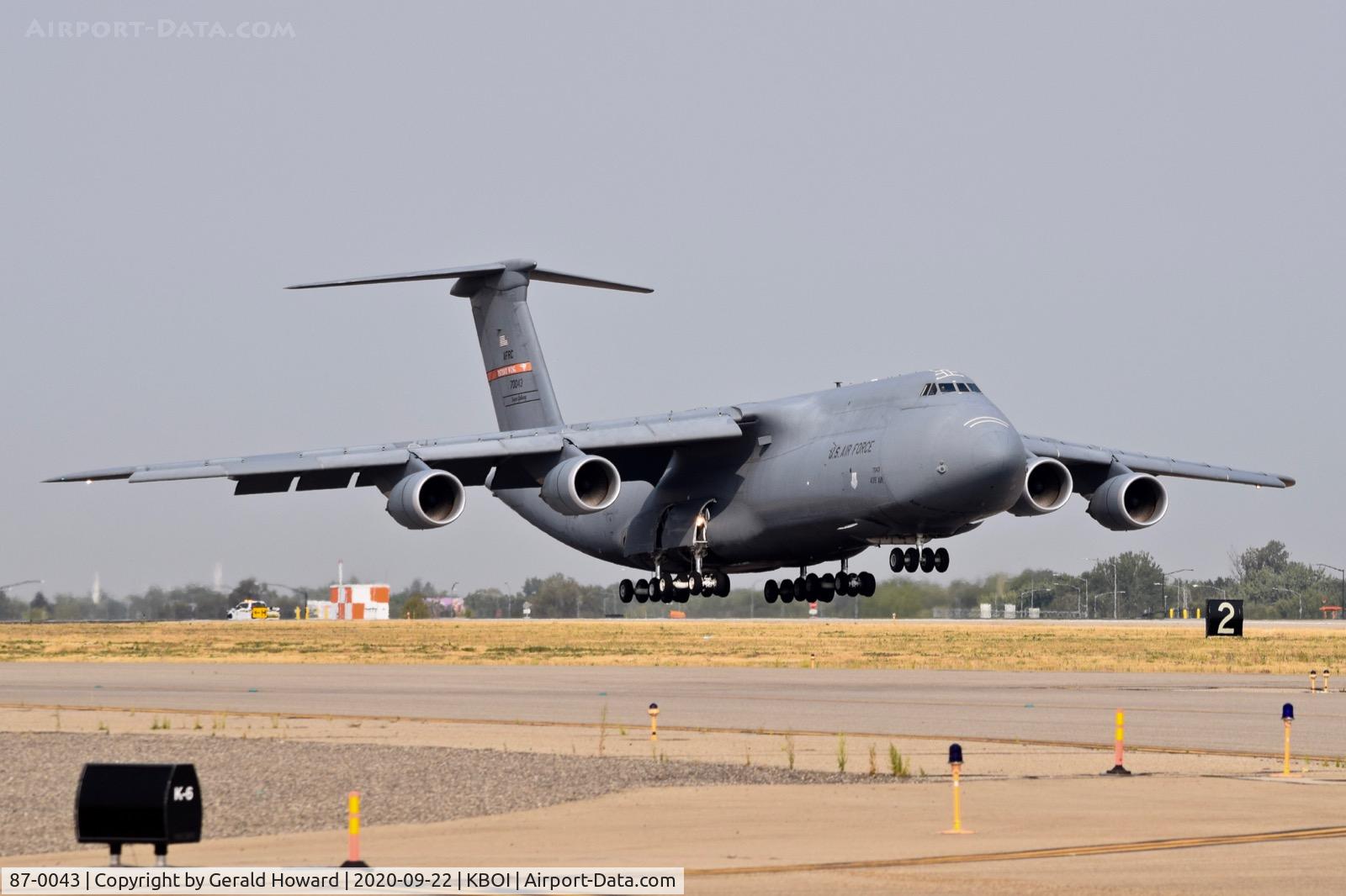 87-0043, 1988 Lockheed C-5M Super Galaxy C/N 500-129, Landing 10R.