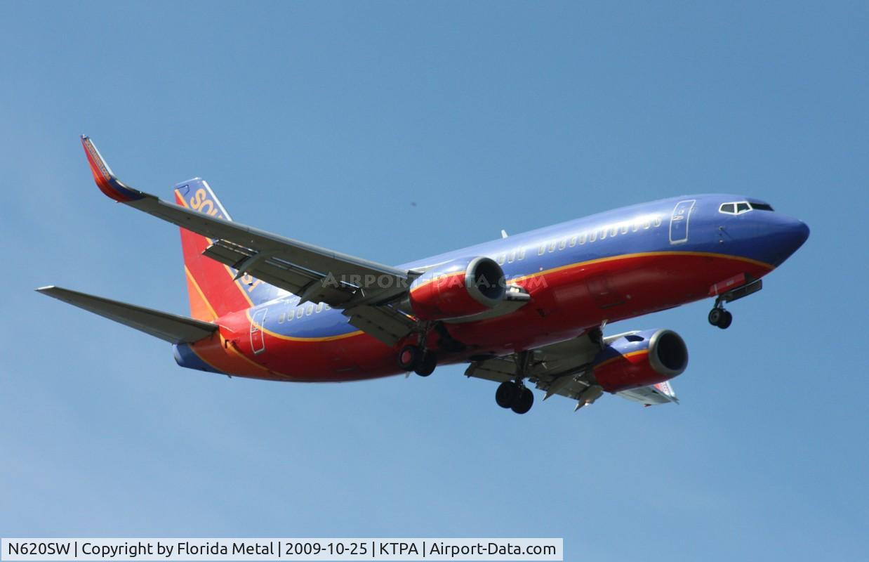 N620SW, 1996 Boeing 737-3H4 C/N 28036, TPA 2009