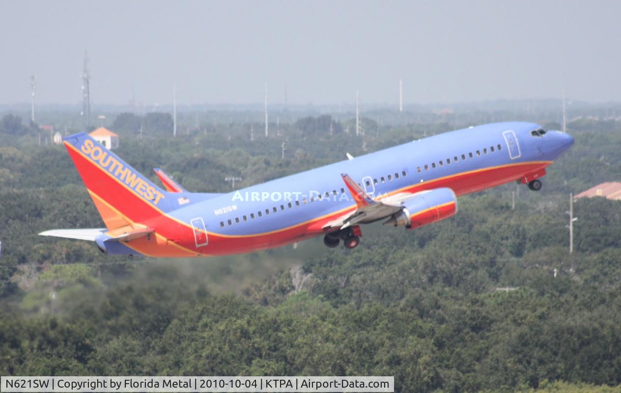 N621SW, 1996 Boeing 737-3H4 C/N 28037, TPA 2010