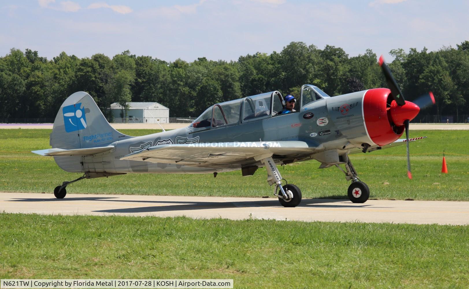 N621TW, 2003 Yakovlev (Aerostar) Yak-52TW C/N 0312504, OSH 2017