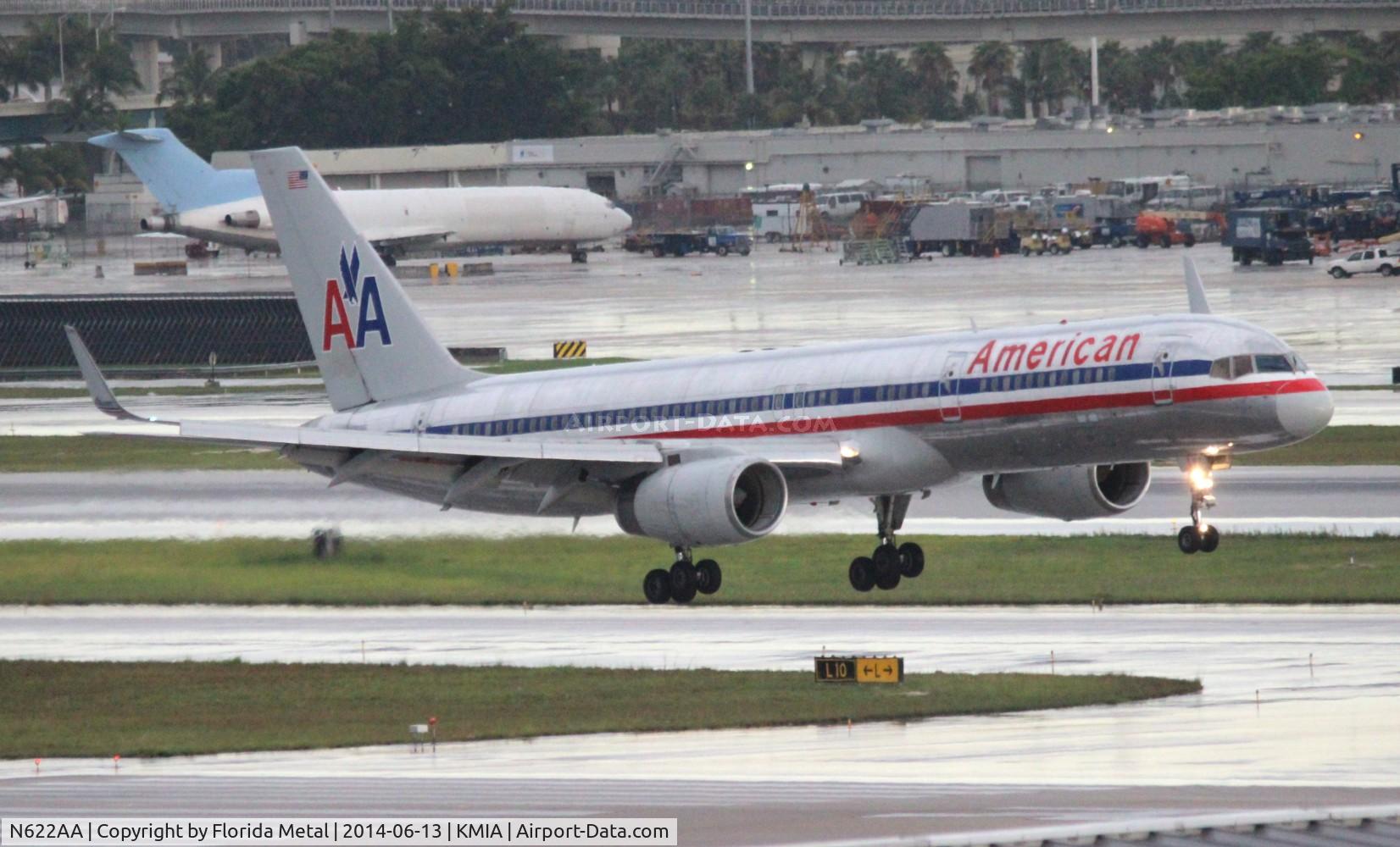 N622AA, 1990 Boeing 757-223 C/N 24580, MIA 2014