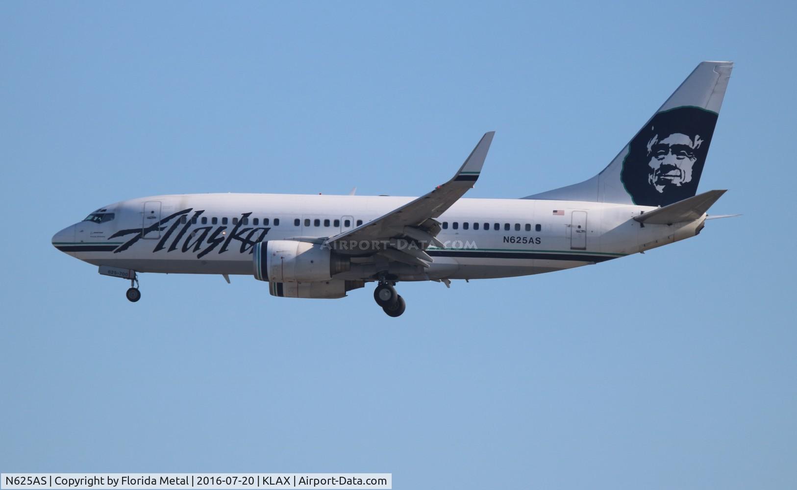 N625AS, 2001 Boeing 737-790 C/N 30792, LAX 2016