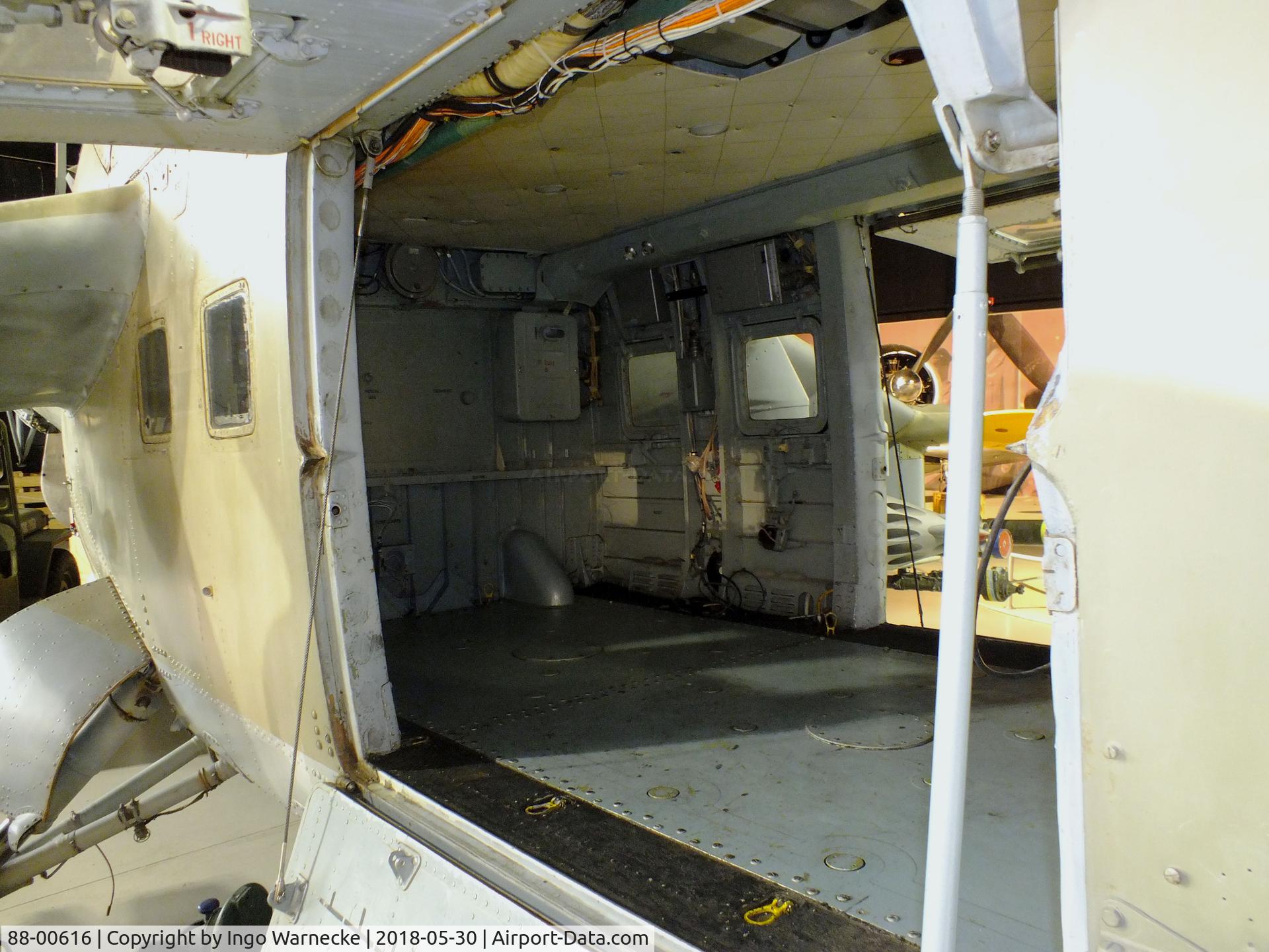 88-00616, Mil Mi-24D C/N 110166, Mil Mi-24D HIND-D (ex US-Army, ex Bundeswehr 96 30, ex NVA 494) at the Southern Museum of Flight, Birmingham AL  #i