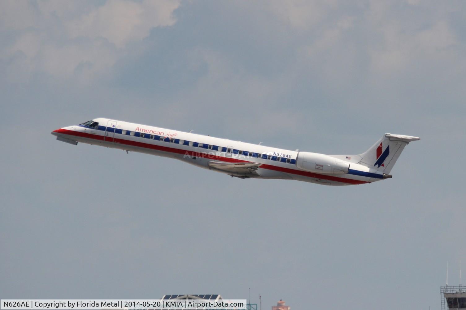N626AE, 1999 Embraer ERJ-145LR (EMB-145LR) C/N 145117, MIA 2014