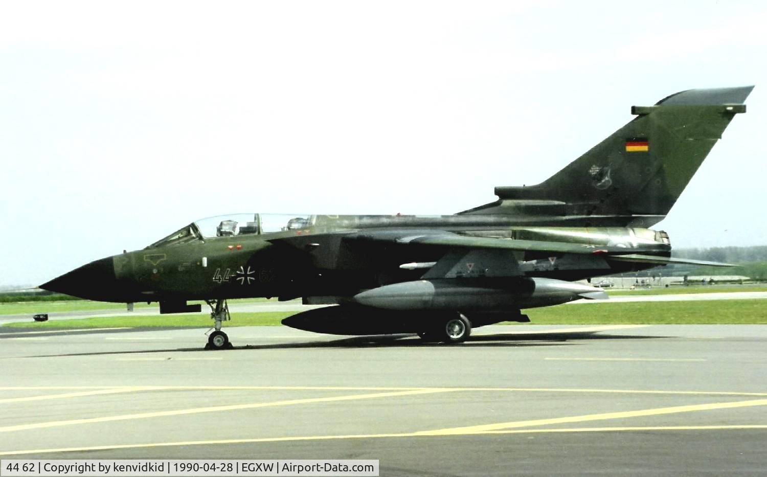 44 62, Panavia Tornado IDS C/N 410/GS119/4162, At the Waddington 1990 photocall.