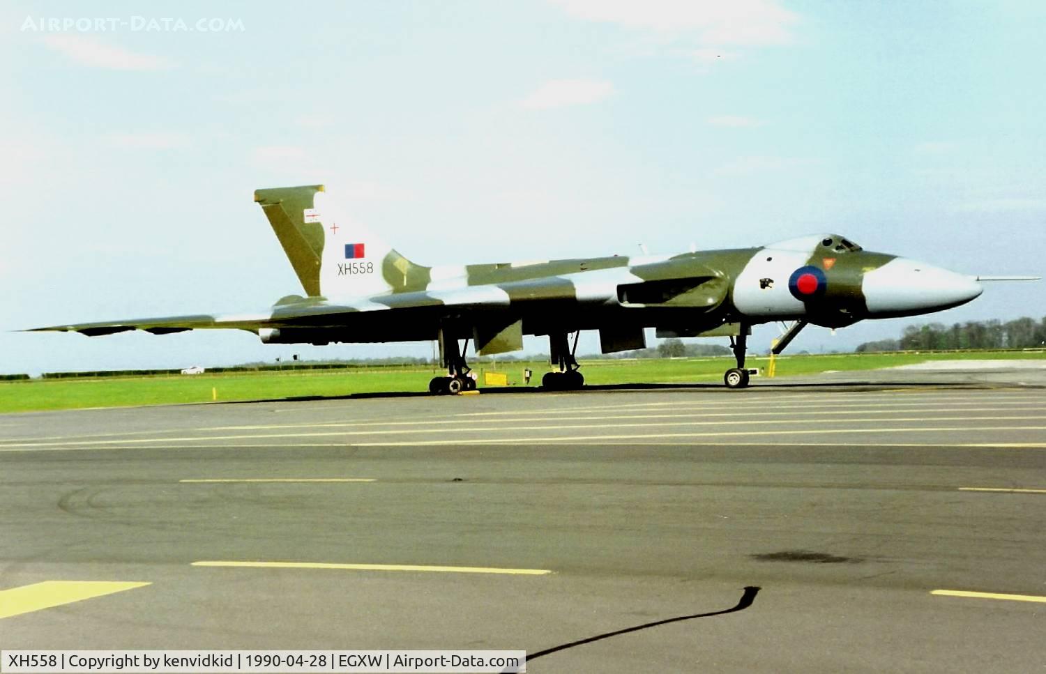 XH558, 1960 Avro Vulcan B.2 C/N Set 12, At the Waddington 1990 photocall.