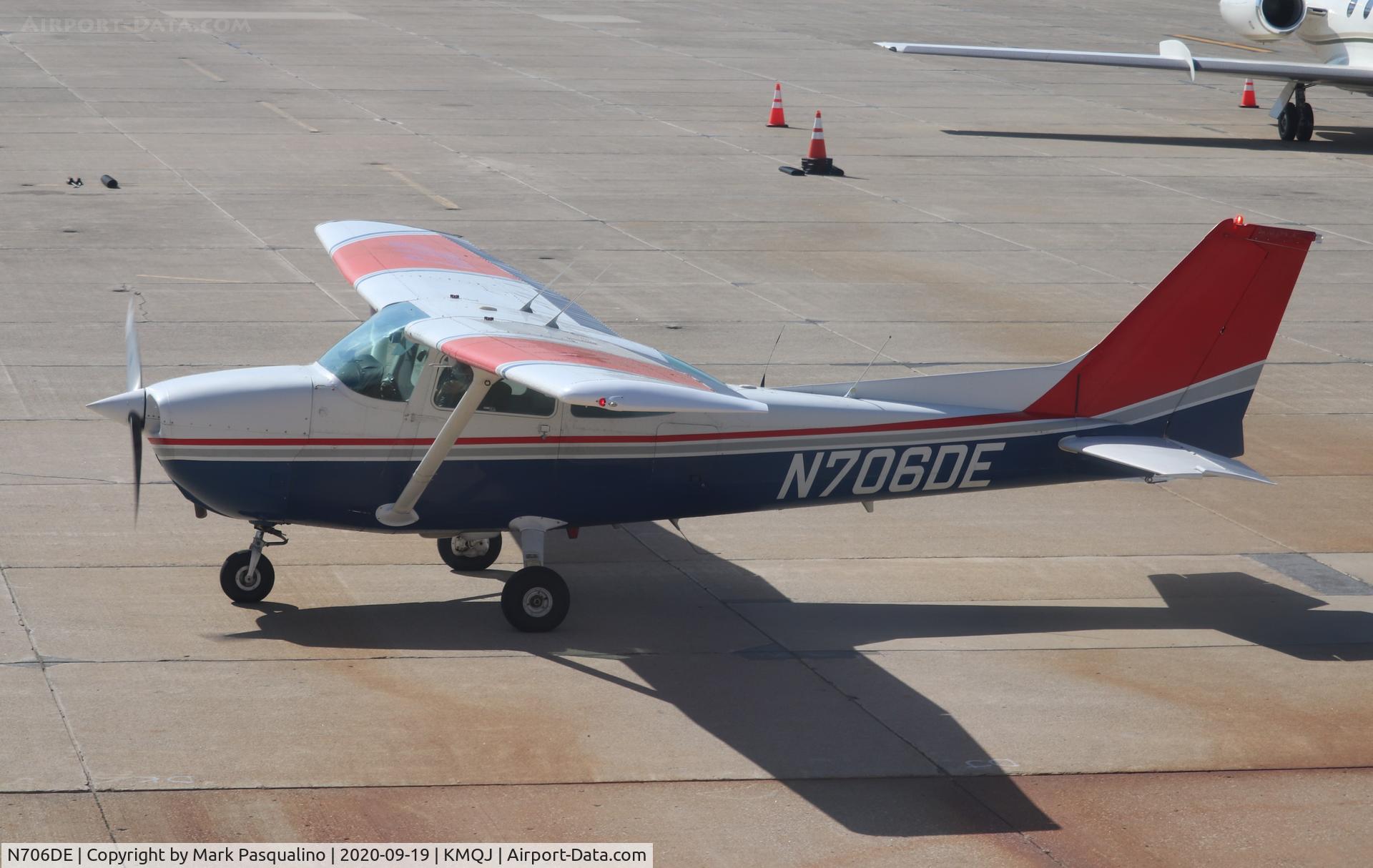 N706DE, 1979 Cessna 172N C/N 17272596, Cessna 172N