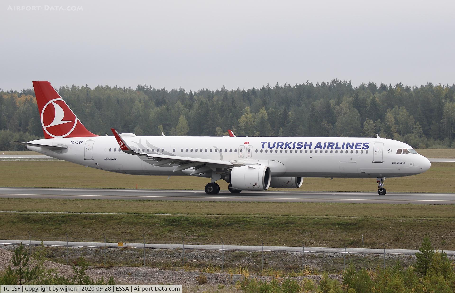 TC-LSF, 2019 Airbus A321-271NX C/N 8740, RWY 01R