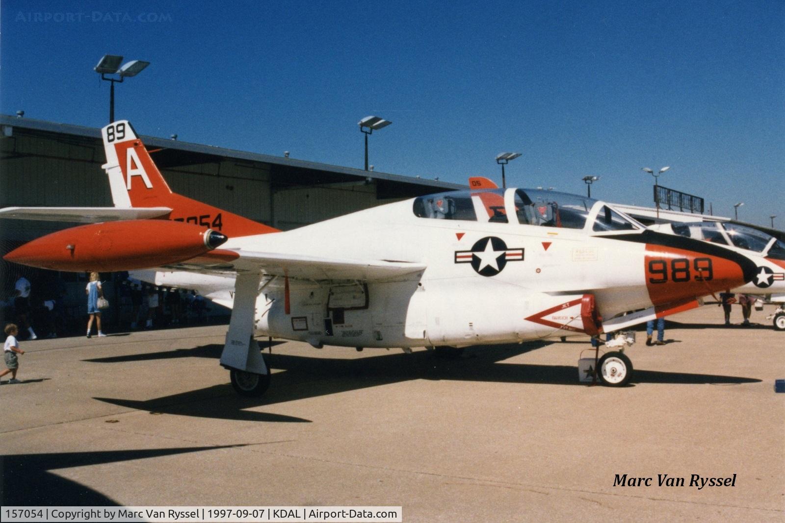 157054, Rockwell T-2C Buckeye C/N 332-25, Fina Airshow 1997.
