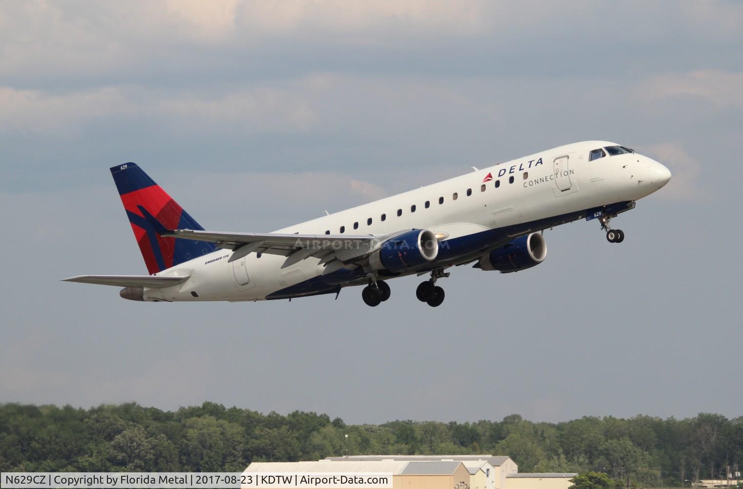 N629CZ, 2008 Embraer 175LR (ERJ-170-200LR) C/N 17000236, DTW 2017
