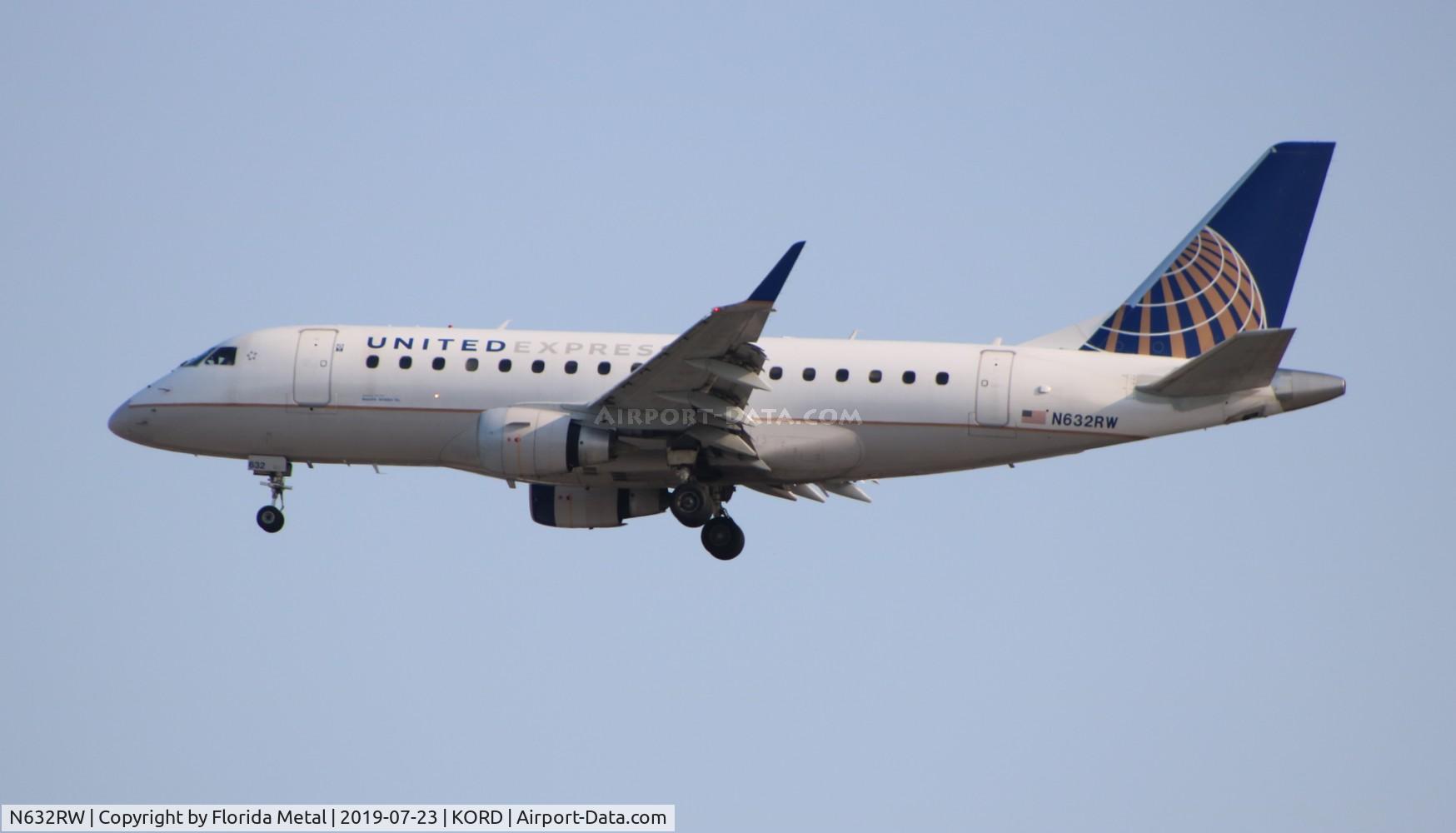 N632RW, 2004 Embraer 170SE (ERJ-170-100SE) C/N 17000050, ORD 2019