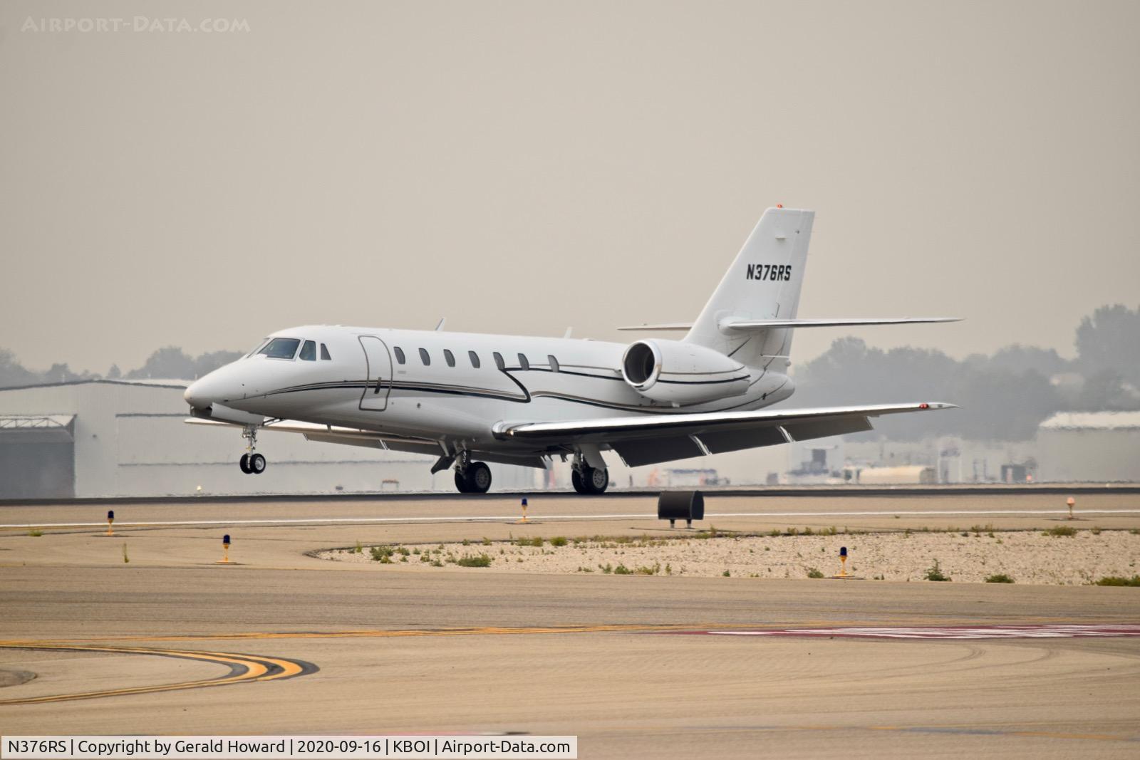 N376RS, 2004 Cessna 680 Citation Sovereign C/N 680-0009, Landing 10L.