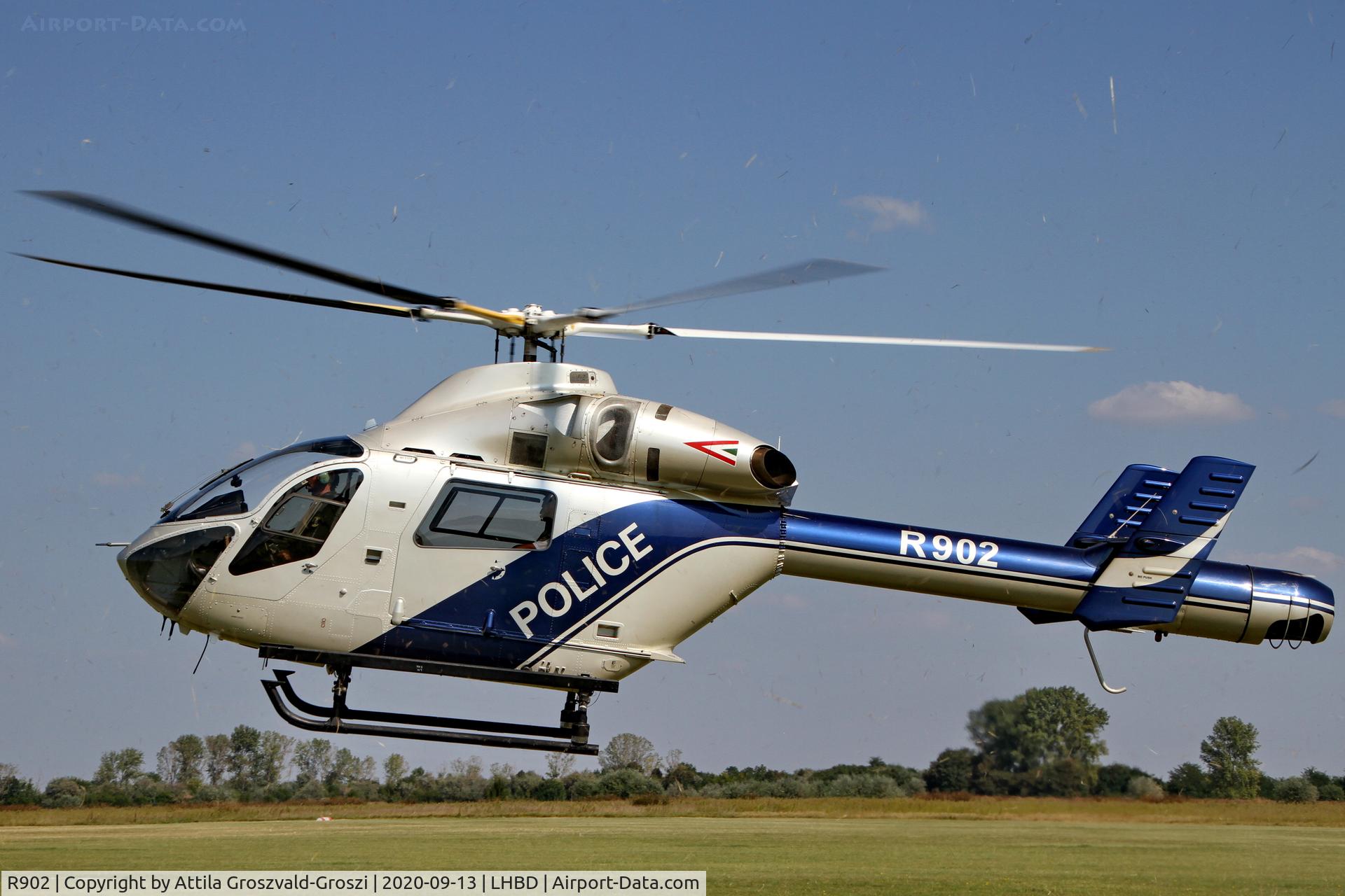 R902, 2001 MD Helicopters MD-900 Explorer C/N 900-00096, LHBD - Börgönd Airport, Hungary. 2020 Airshow