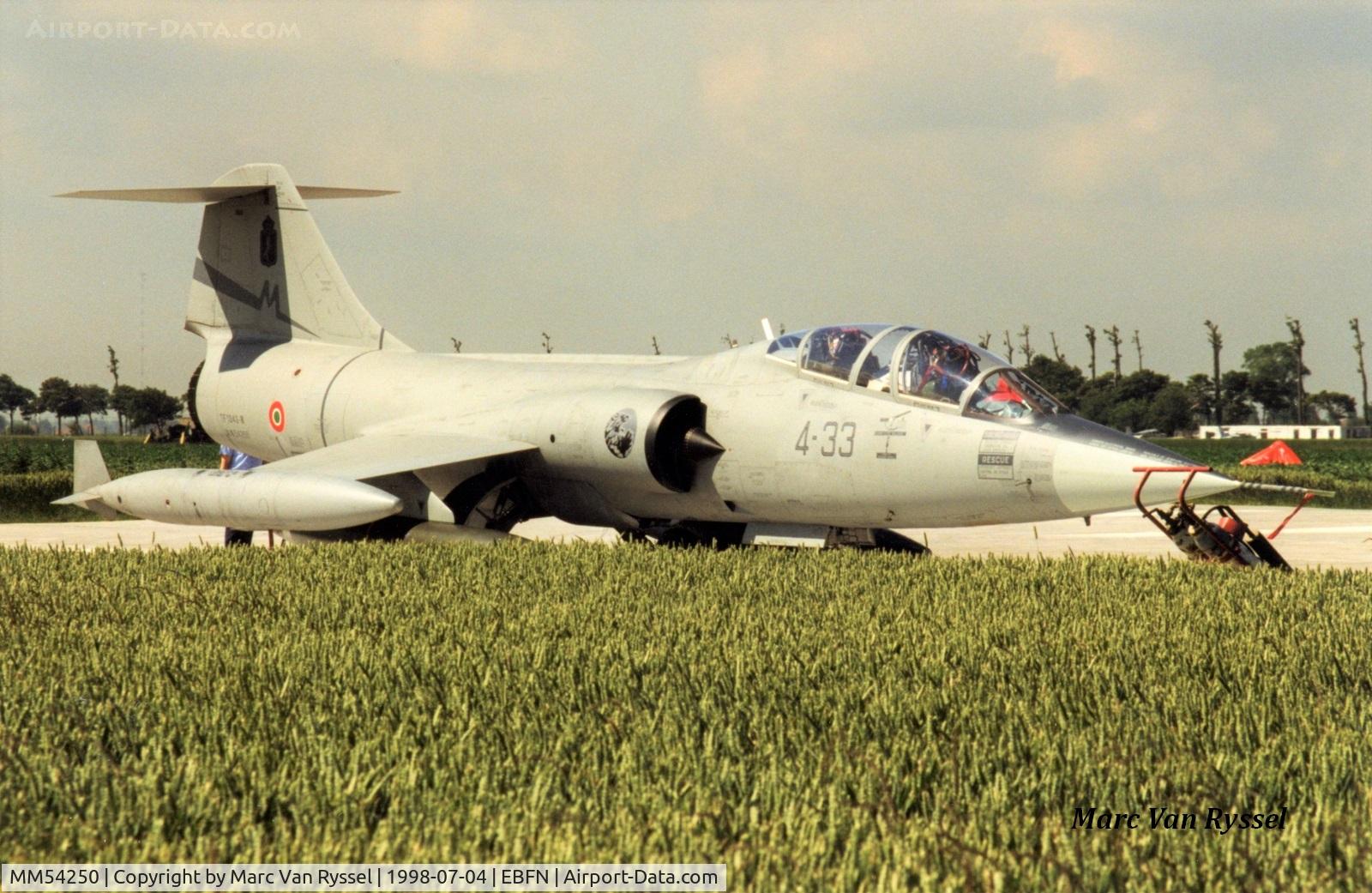 MM54250, Lockheed TF-104G Starfighter C/N 583H-5201, Static display at Koksijde Airshow 1998.