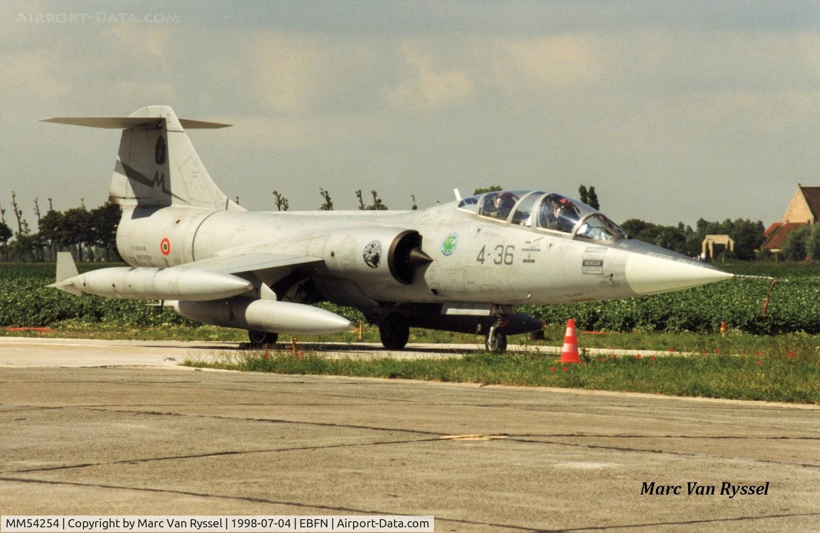 MM54254, Lockheed TF-104G Starfighter C/N 583H-5205, Static display at Koksijde Airshow 1998.