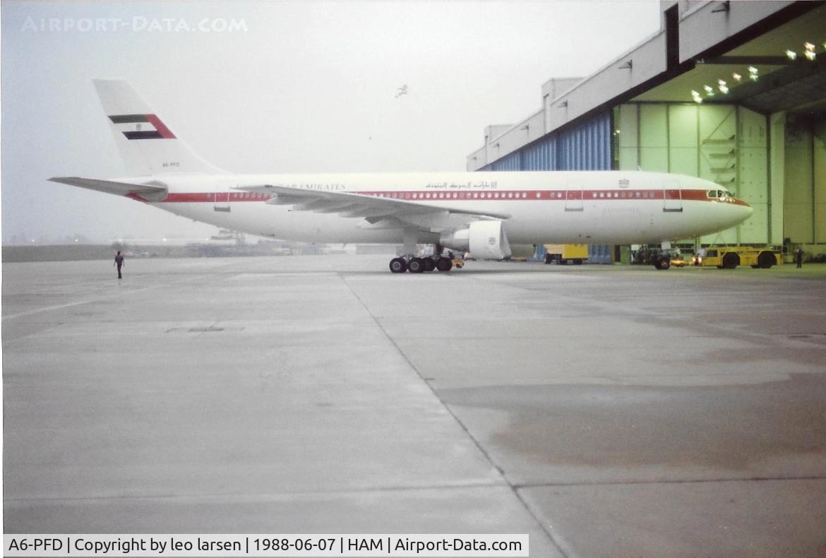 A6-PFD, 1985 Airbus A300C4-620 C/N 374, Hamburg 7.6.1988