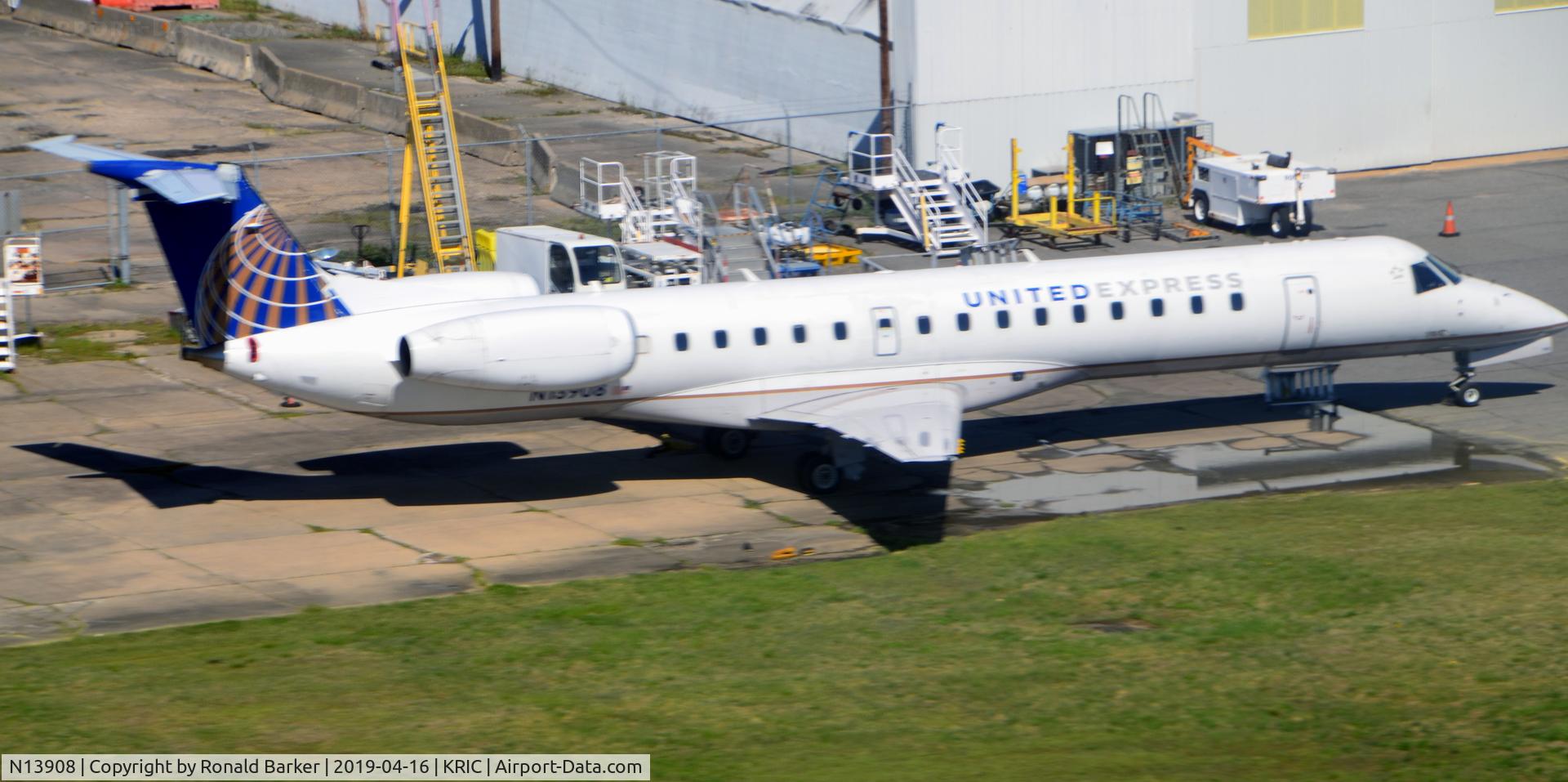 N13908, 2001 Embraer ERJ-145LR (EMB-145LR) C/N 145465, At the gate Richmond