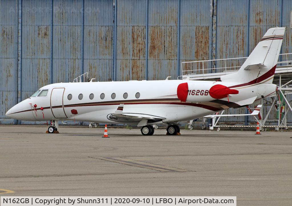 N162GB, 2005 Israel Aircraft Industries Gulfstream 200 C/N 117, Parked at the General Aviation area...