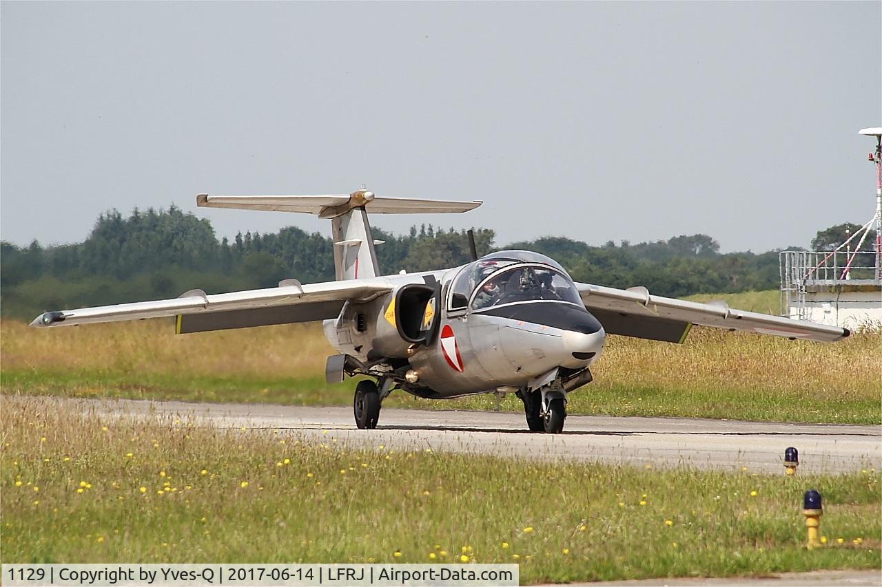1129, Saab 105OE C/N 105429, Saab 105OE, Taxiing to flight line, Landivisiau Naval Air Base (LFRJ) Tiger Meet 2017