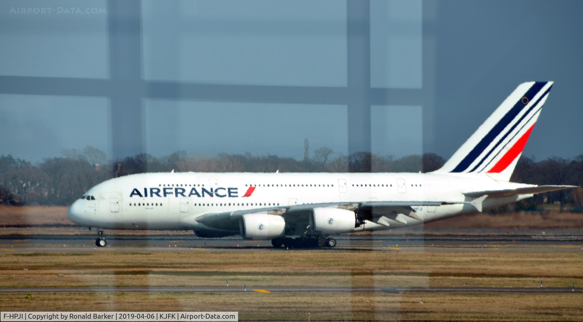 F-HPJI, 2013 Airbus A380-861 C/N 115, Taxi JFK