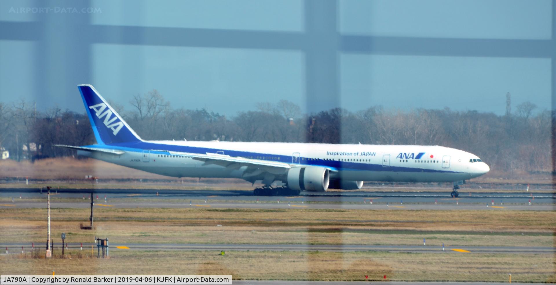 JA790A, 2015 Boeing 777-381/ER C/N 60136, Landing JFK