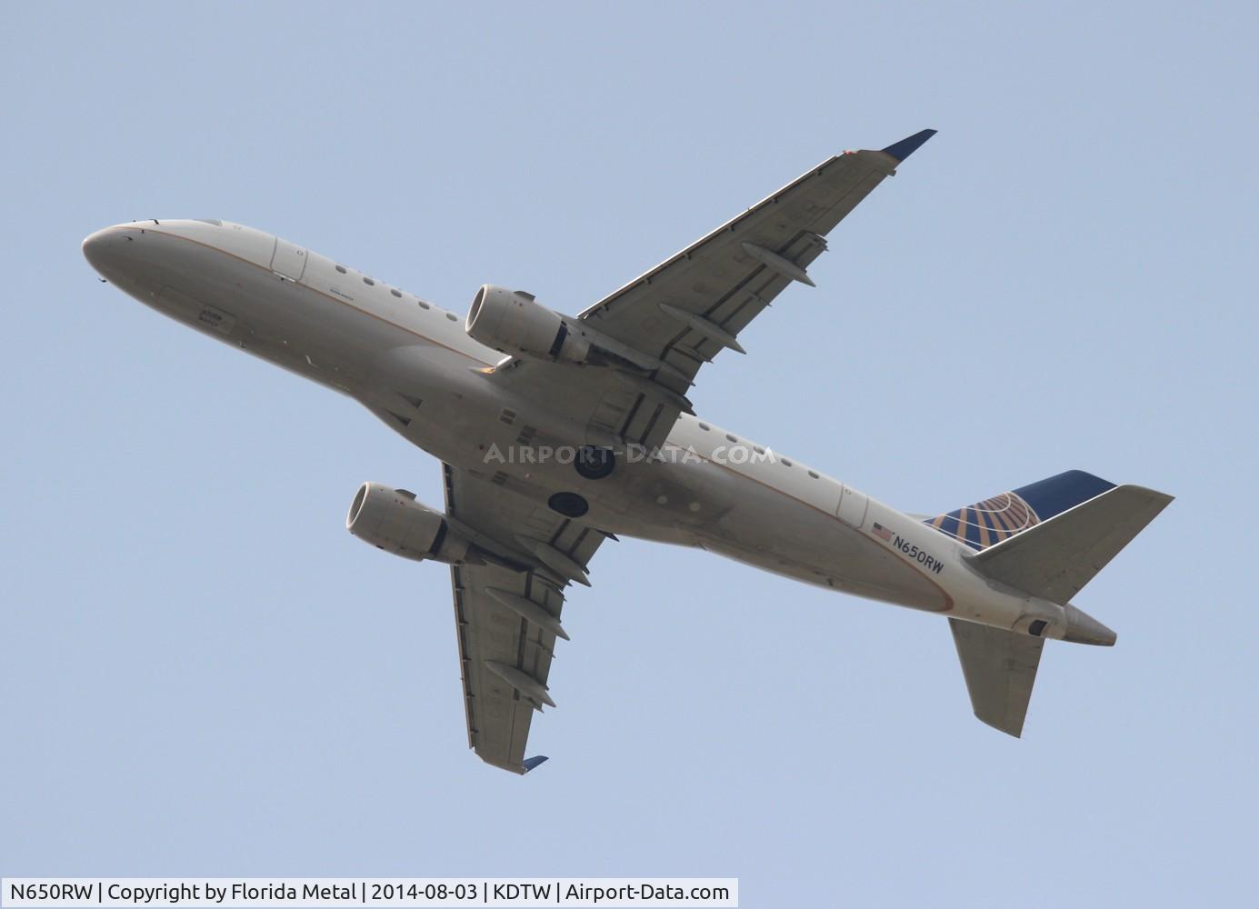 N650RW, 2005 Embraer 170SE (ERJ-170-100SE) C/N 17000071, DTW 2014