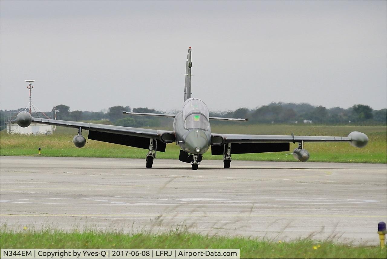 N344EM, 1991 Aermacchi MB-339CB C/N 6801/174, Aermacchi MB-339CB, Taxiing, Landivisiau Naval Air Base (LFRJ) Tiger Meet 2017