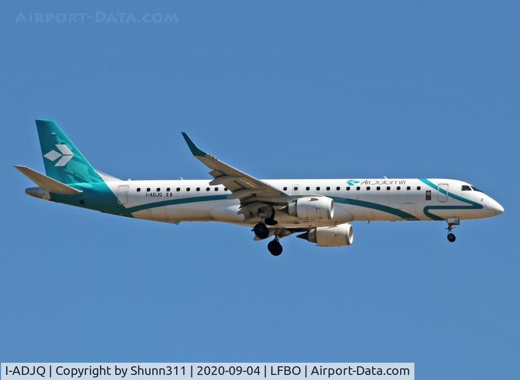 I-ADJQ, 2012 Embraer 195LR (ERJ-190-200LR) C/N 19000587, Landing rwy 14L... still in old c/s