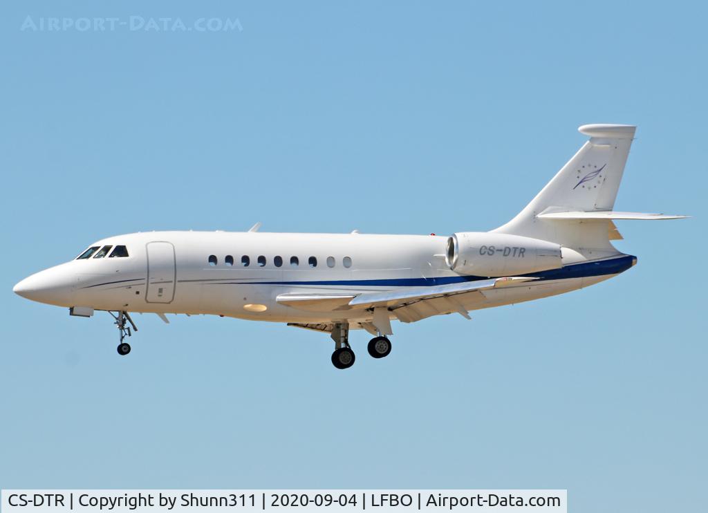 CS-DTR, 2000 Dassault Falcon 2000 C/N 119, Landing rwy 14L