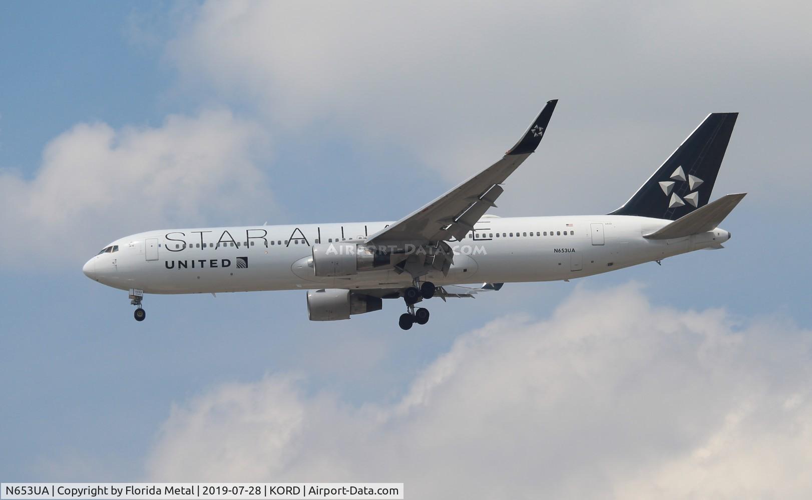 N653UA, 1992 Boeing 767-322 C/N 25391, ORD 2019