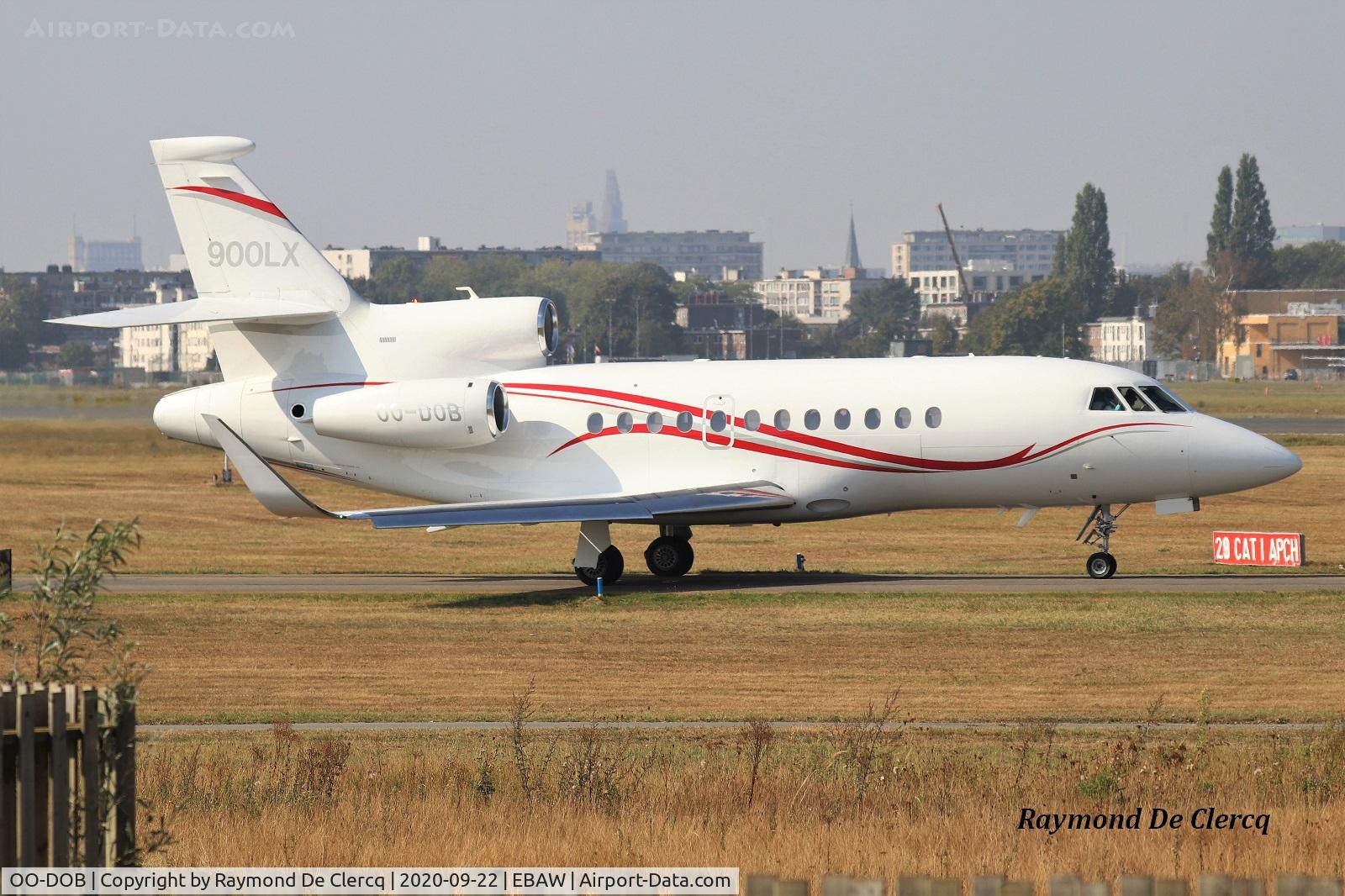 OO-DOB, 2015 Dassault Falcon 900LX C/N 288, Taxiing at Antwerp Airport.