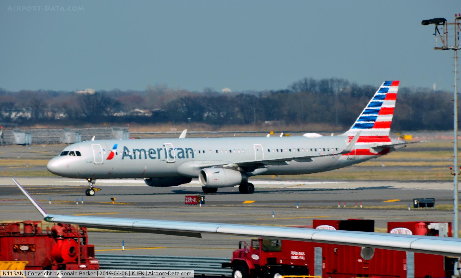 N113AN, 2014 Airbus A321-231 C/N 6020, Taxi JFK