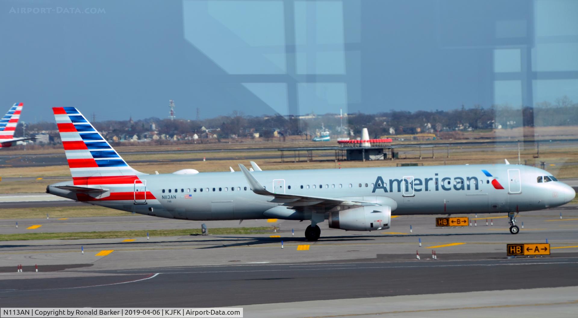 N113AN, 2014 Airbus A321-231 C/N 6020, Taxi JFK