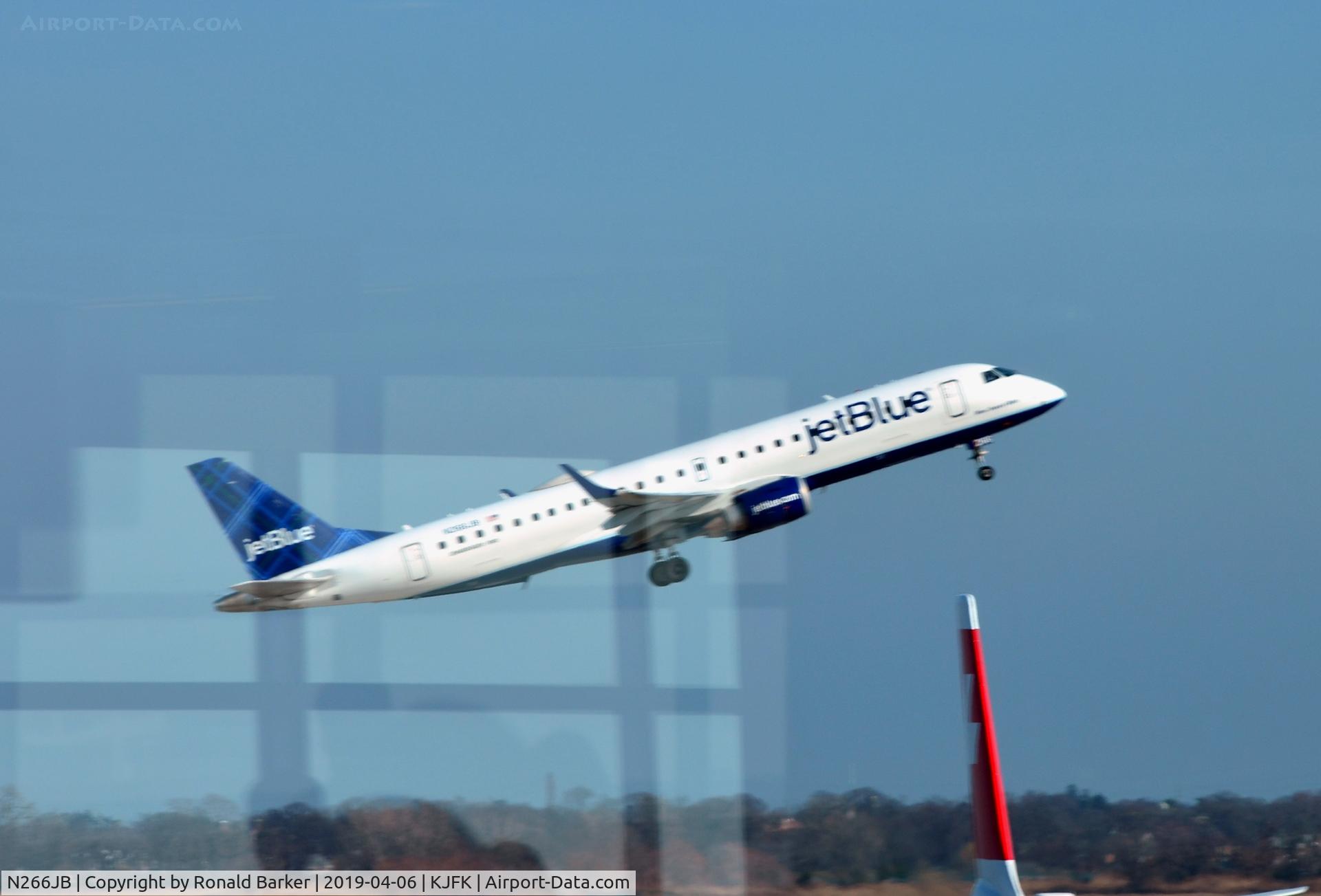 N266JB, 2007 Embraer ERJ-190-100 IGW 190AR C/N 19000054, Takeoff JFK