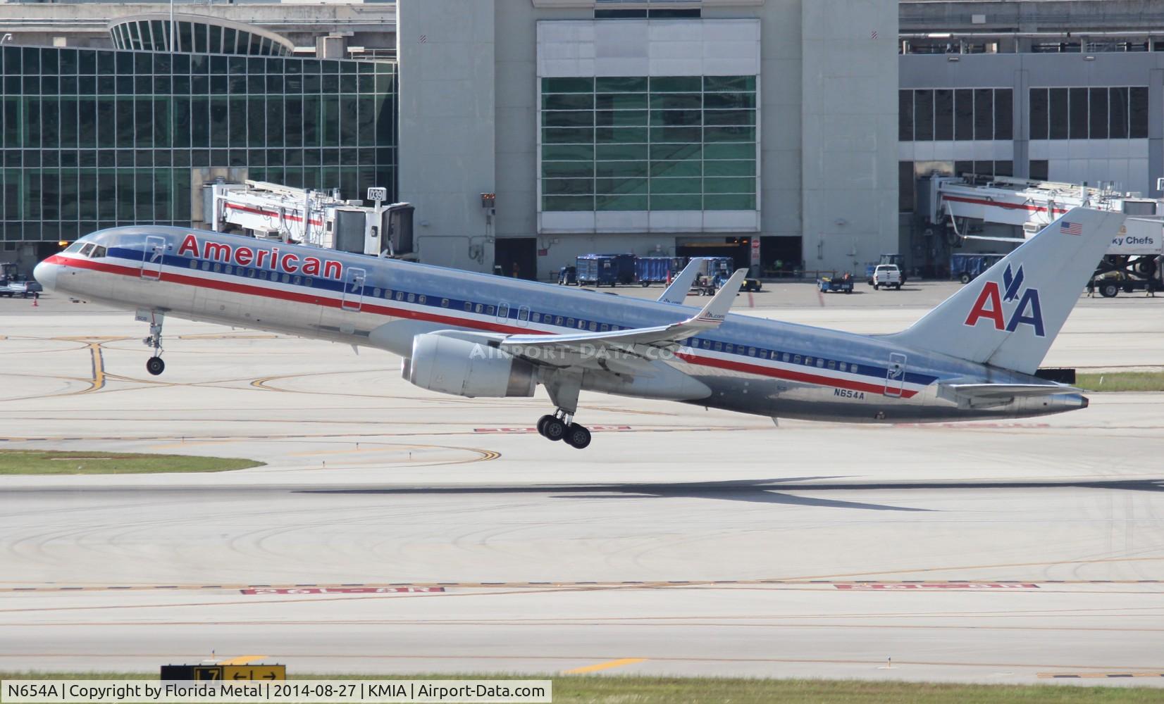 N654A, 1991 Boeing 757-223 C/N 24612, MIA 2014