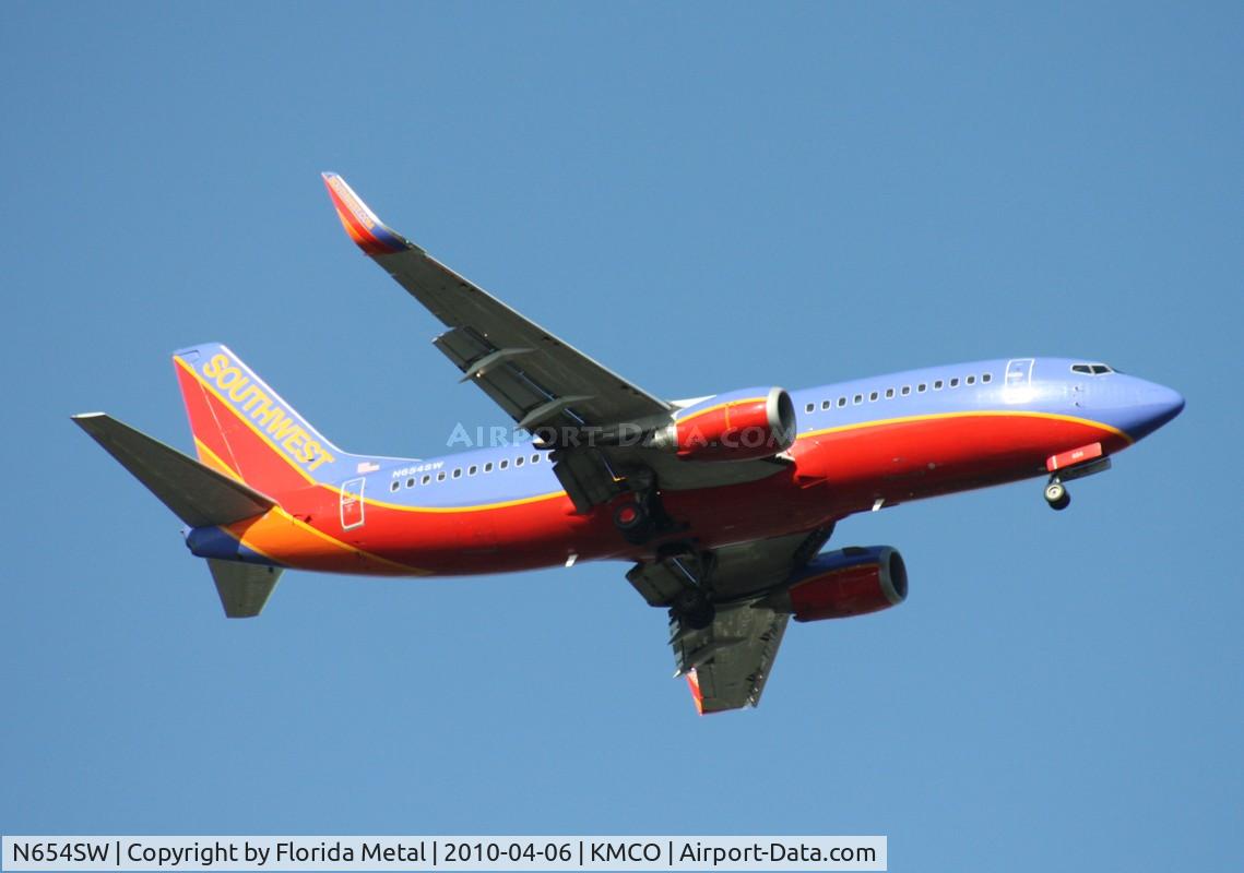 N654SW, 1997 Boeing 737-3H4 C/N 28399, MCO 2010