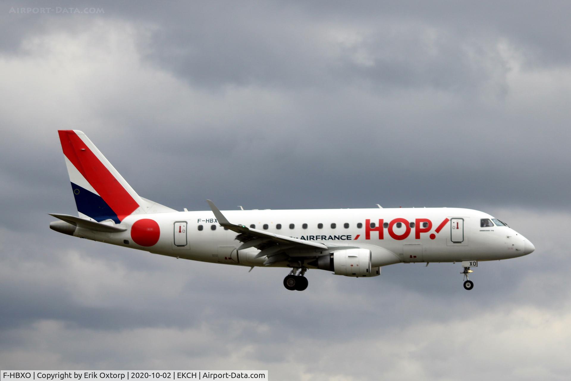 F-HBXO, 2004 Embraer 170LR (ERJ-170-100LR) C/N 17000033, F-HBXO landing rw 04R